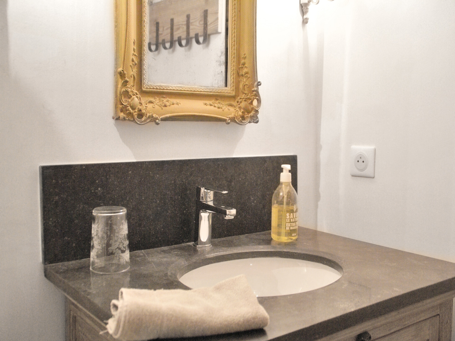 Villa Repos in Viens: Ruimte, privézwembad en authentiek Provençaals leven - foto 17