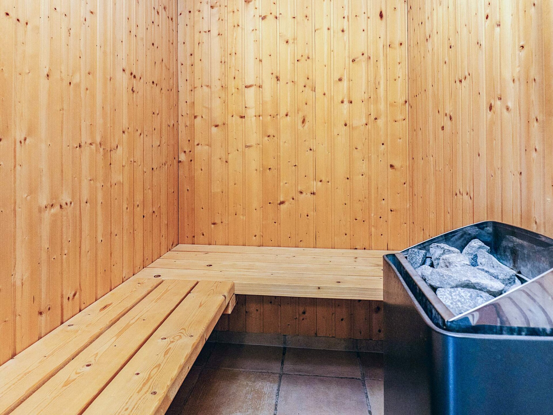 Vrijstaand vakantiehuis met sauna en whirlpool op 700 meter van de Lollandse kust - foto 37