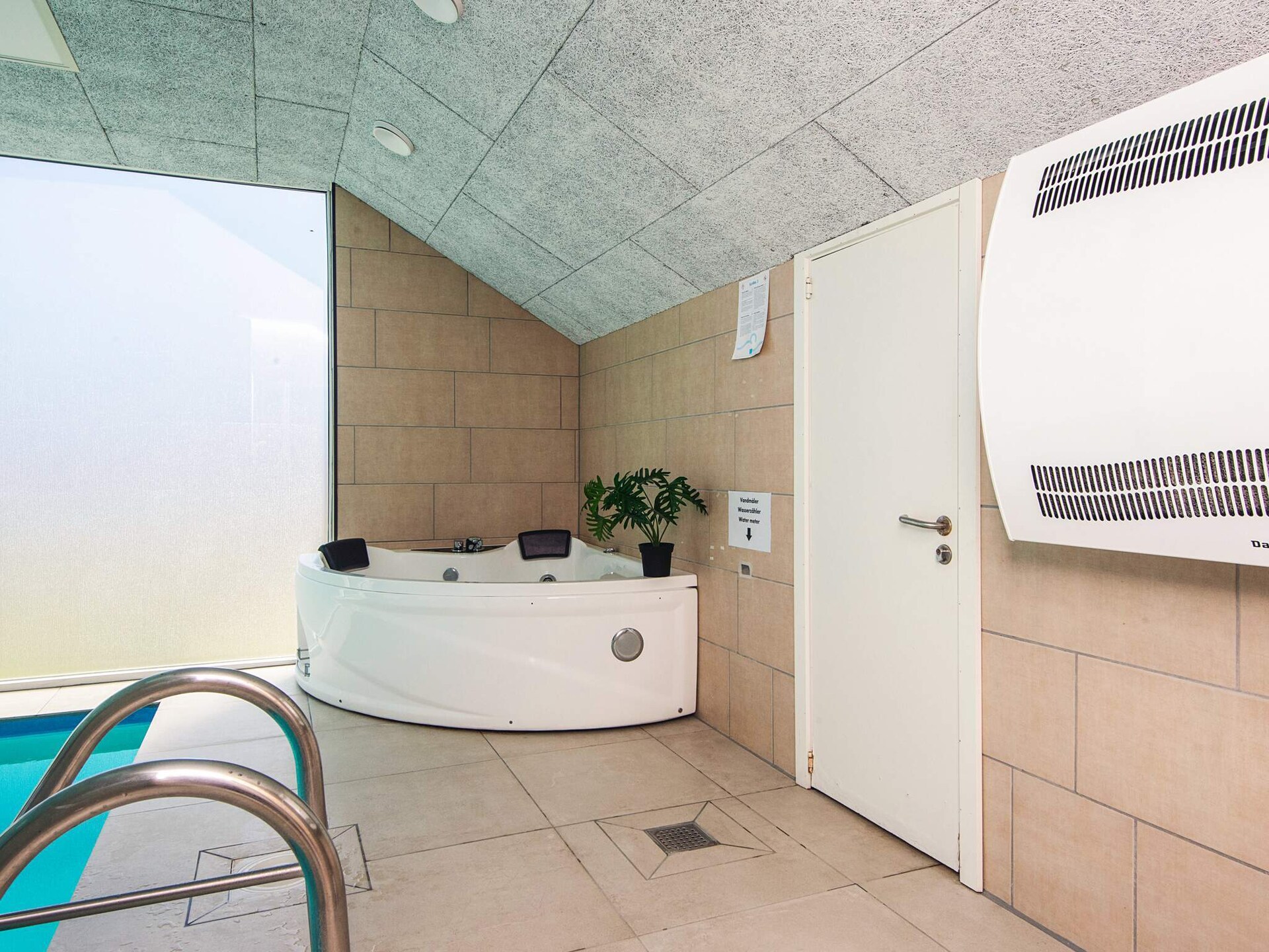Groots vakantiehuis voor 24 personen met zwembad en sauna bij Vorupør - foto 15