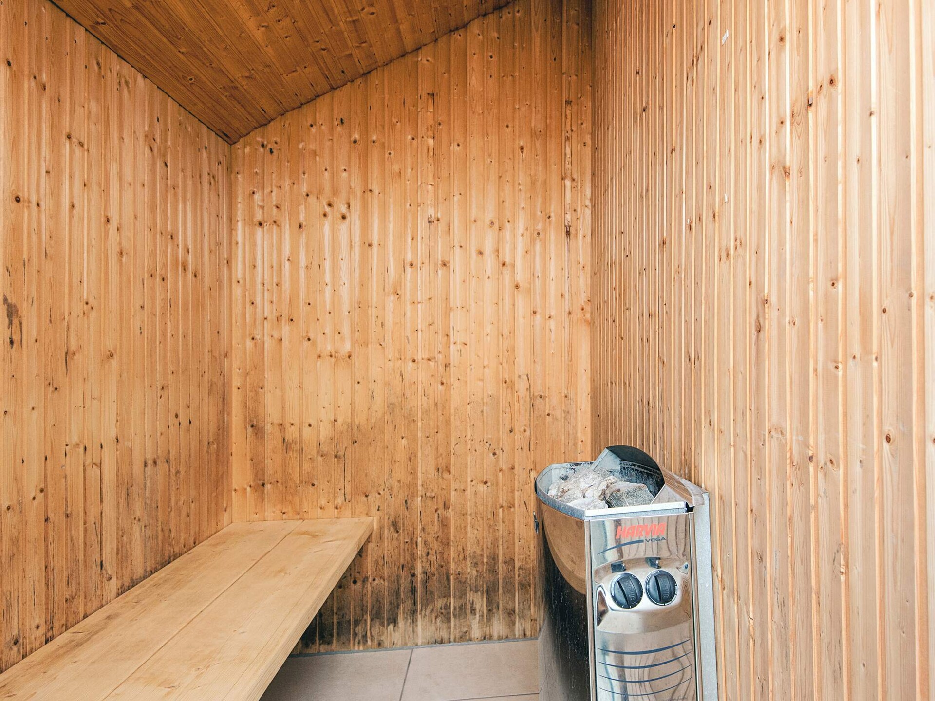 Groots vakantiehuis voor 24 personen met zwembad en sauna bij Vorupør - foto 42