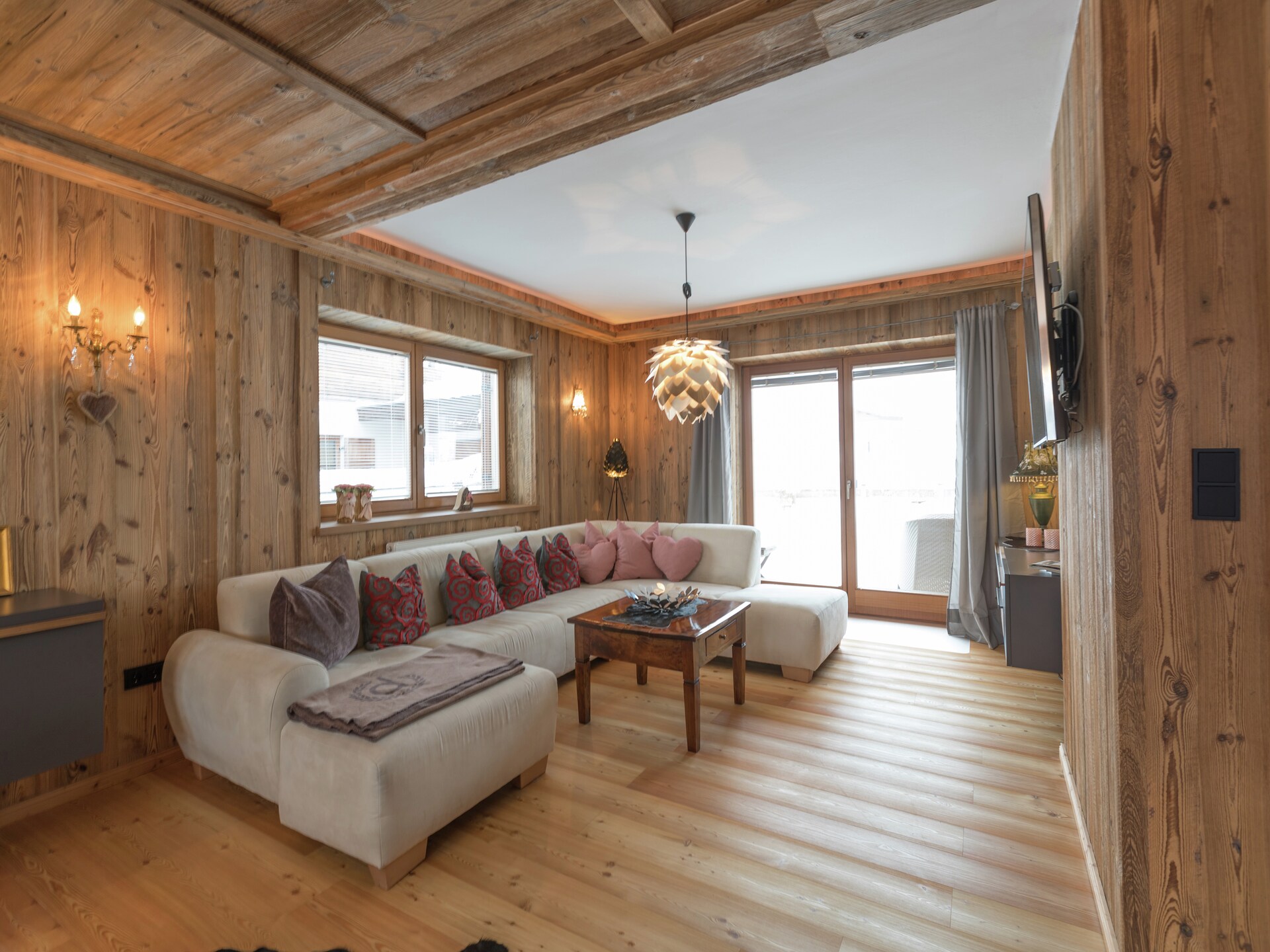 Centraal gelegen chalet in Ellmau direct aan de piste - foto 3