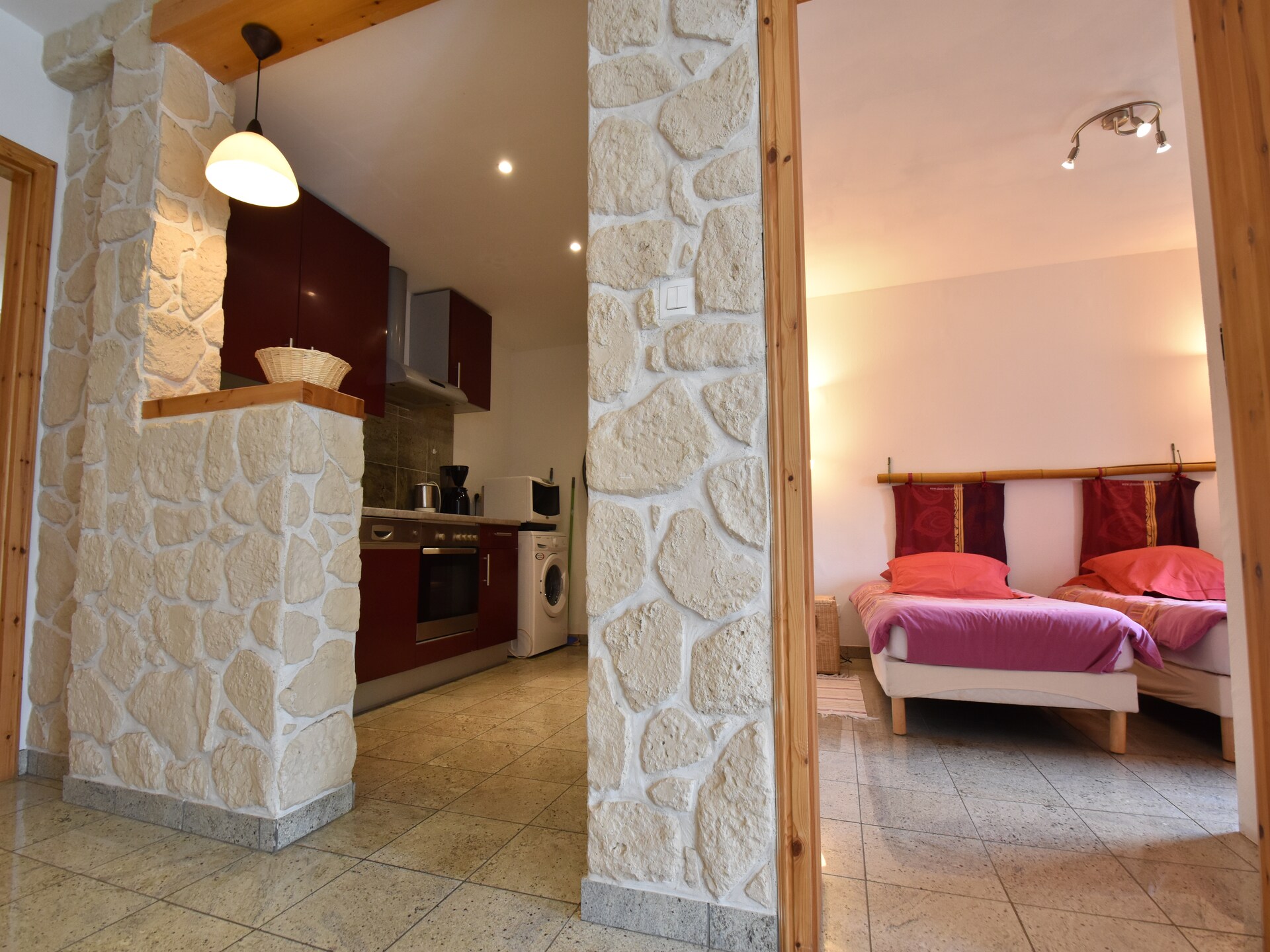 Rolstoelvriendelijk vakantiehuis met privétuin en boszicht in Varsberg - foto 13