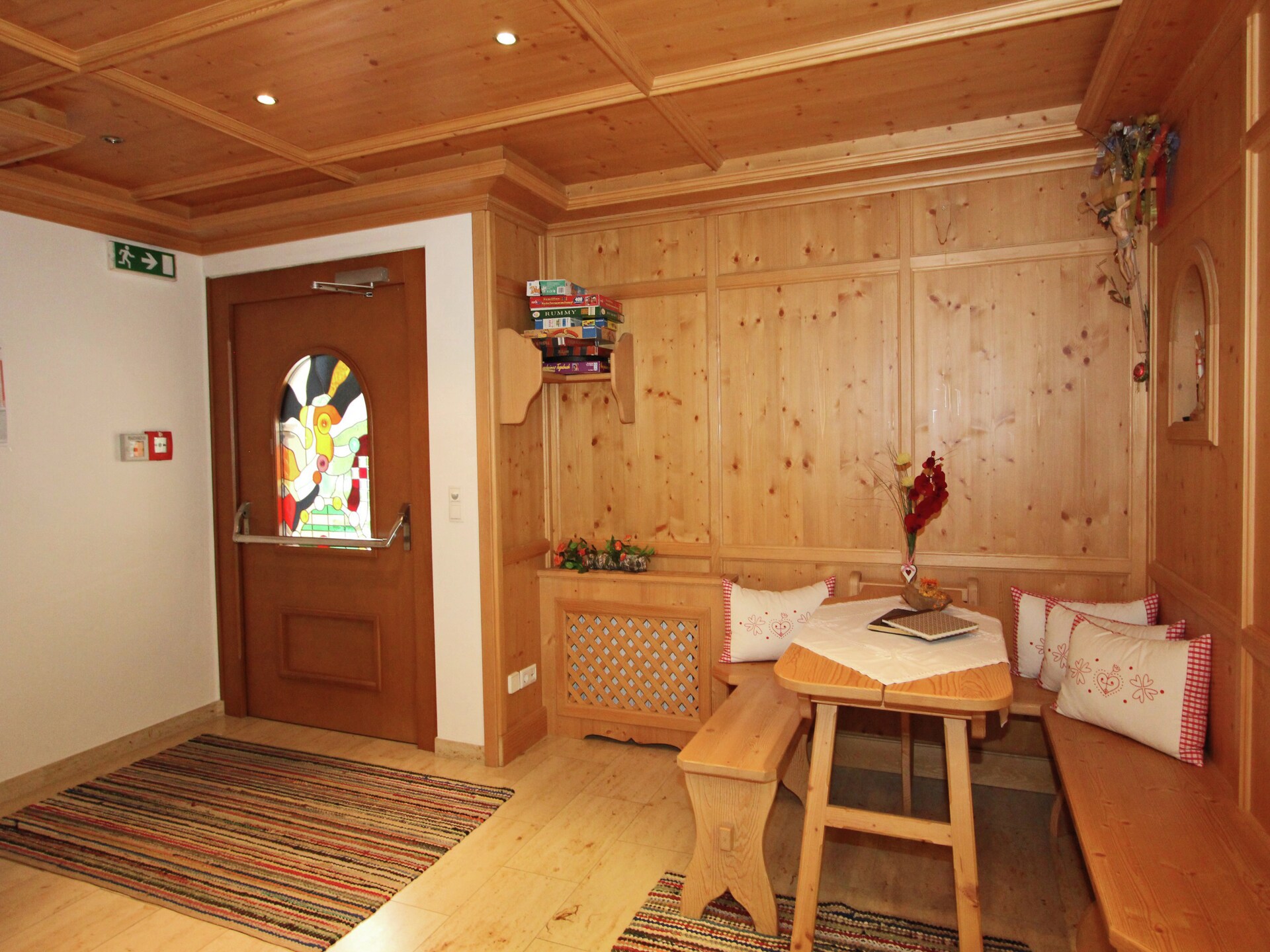 Ruim appartement met sauna voor 12 personen in Stumm, vlakbij de skilift - foto 2