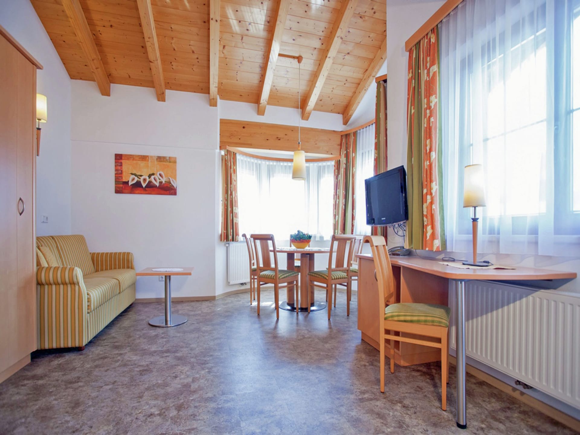 Centraal gelegen appartementencomplex in Stumm voor 34 personen - foto 11