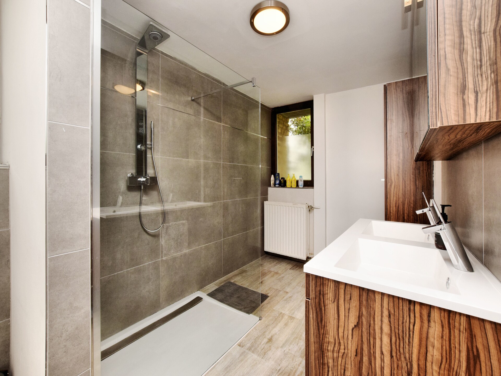 8-persoons vakantiehuis met privézwembad in Virton - foto 26