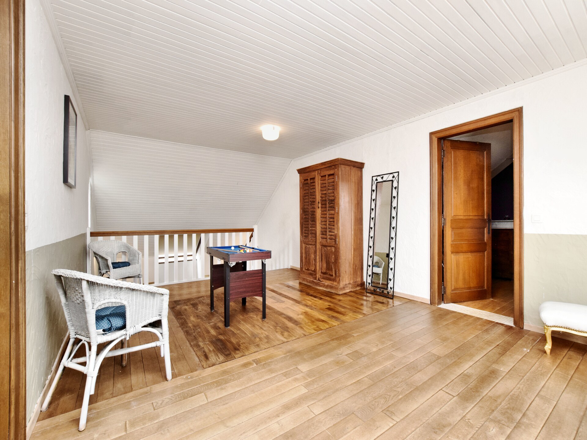 8-persoons vakantiehuis met privézwembad in Virton - foto 17