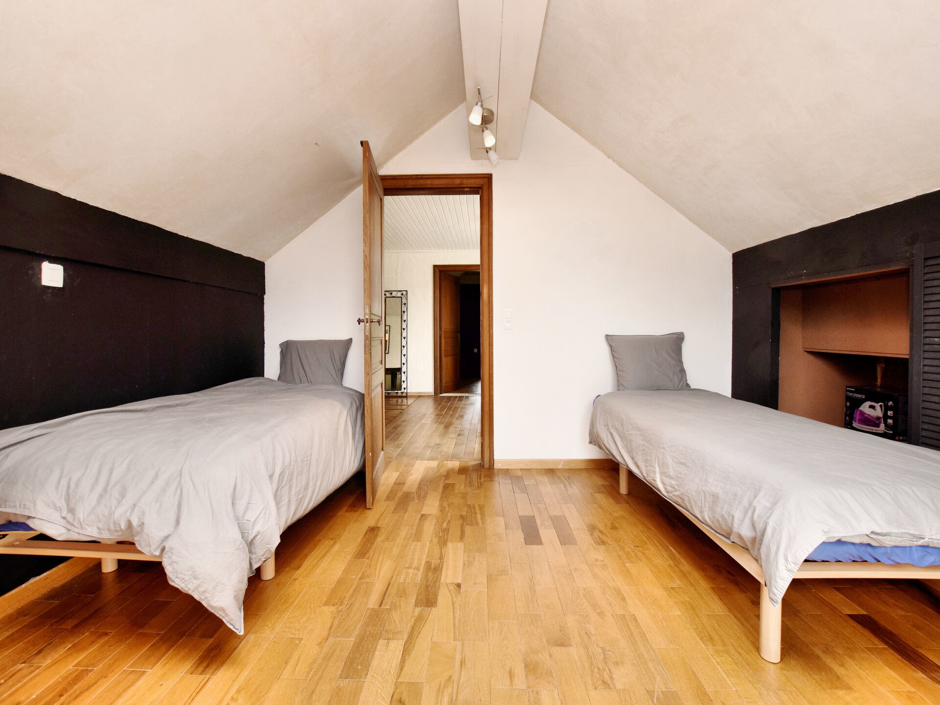 8-persoons vakantiehuis met privézwembad in Virton - foto 23