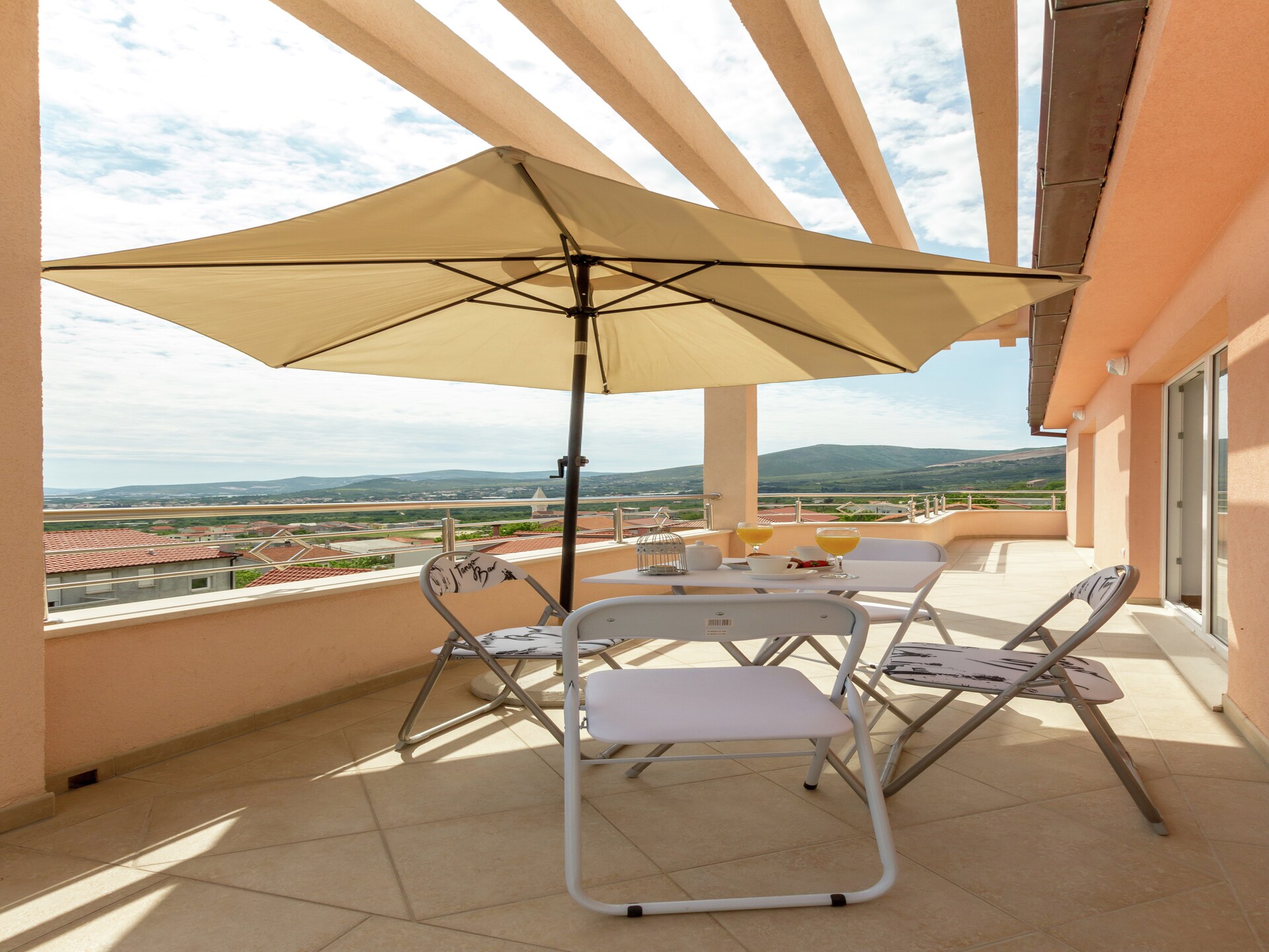 Modern Panorama Apartment in rustig Kaštel Stari - foto 13