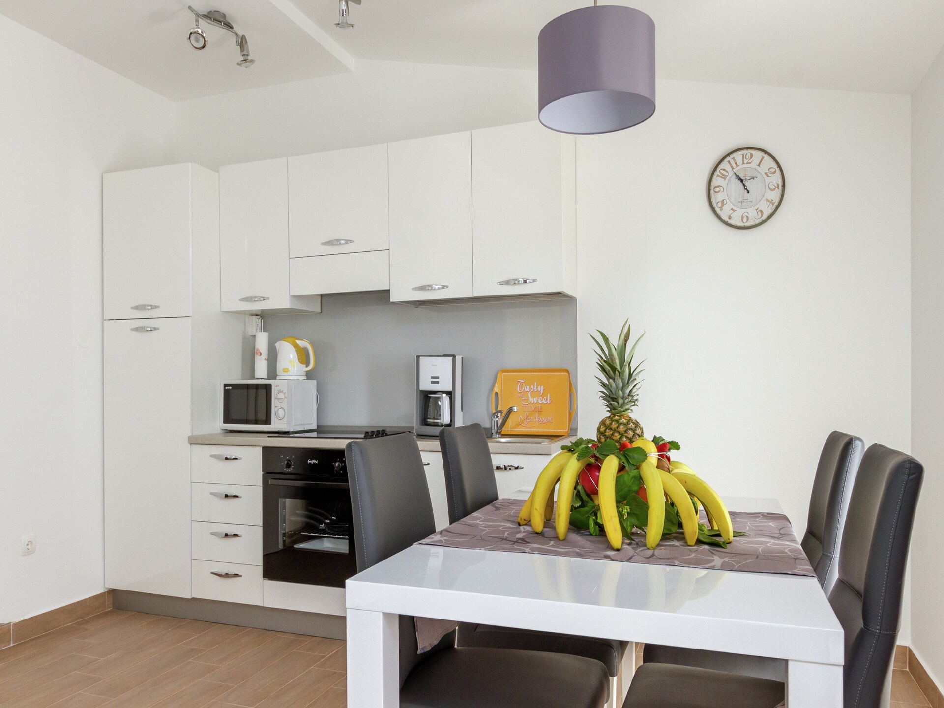 Modern Panorama Apartment in rustig Kaštel Stari - foto 9
