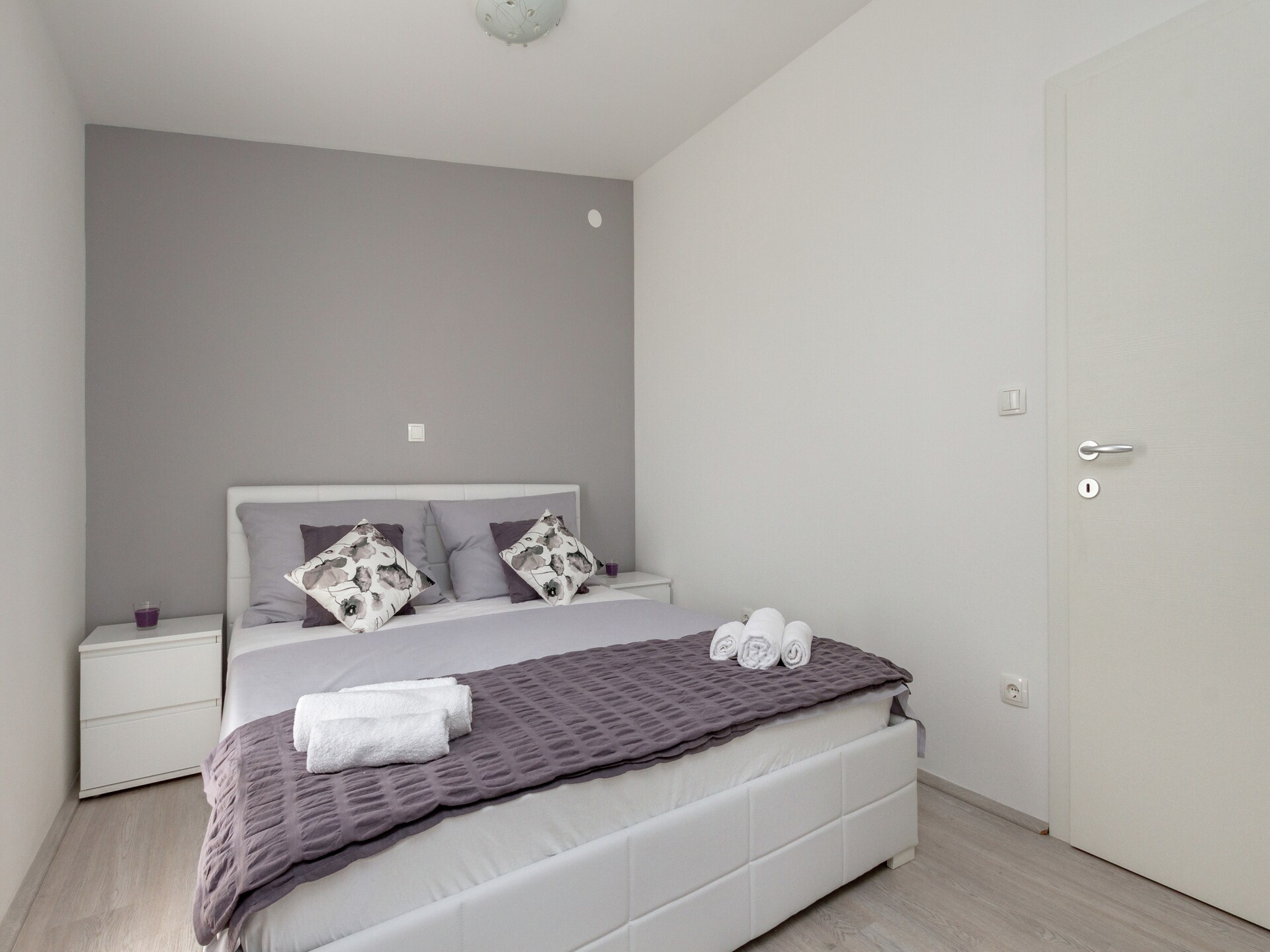 Modern Panorama Apartment in rustig Kaštel Stari - foto 5