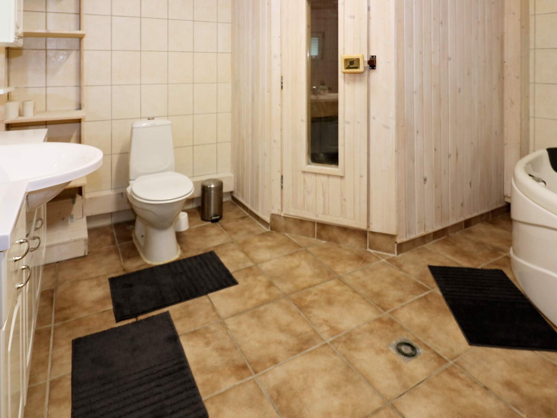 Luxe vakantiehuis met sauna & whirlpool op 300 meter van zee in Storvorde - foto 35