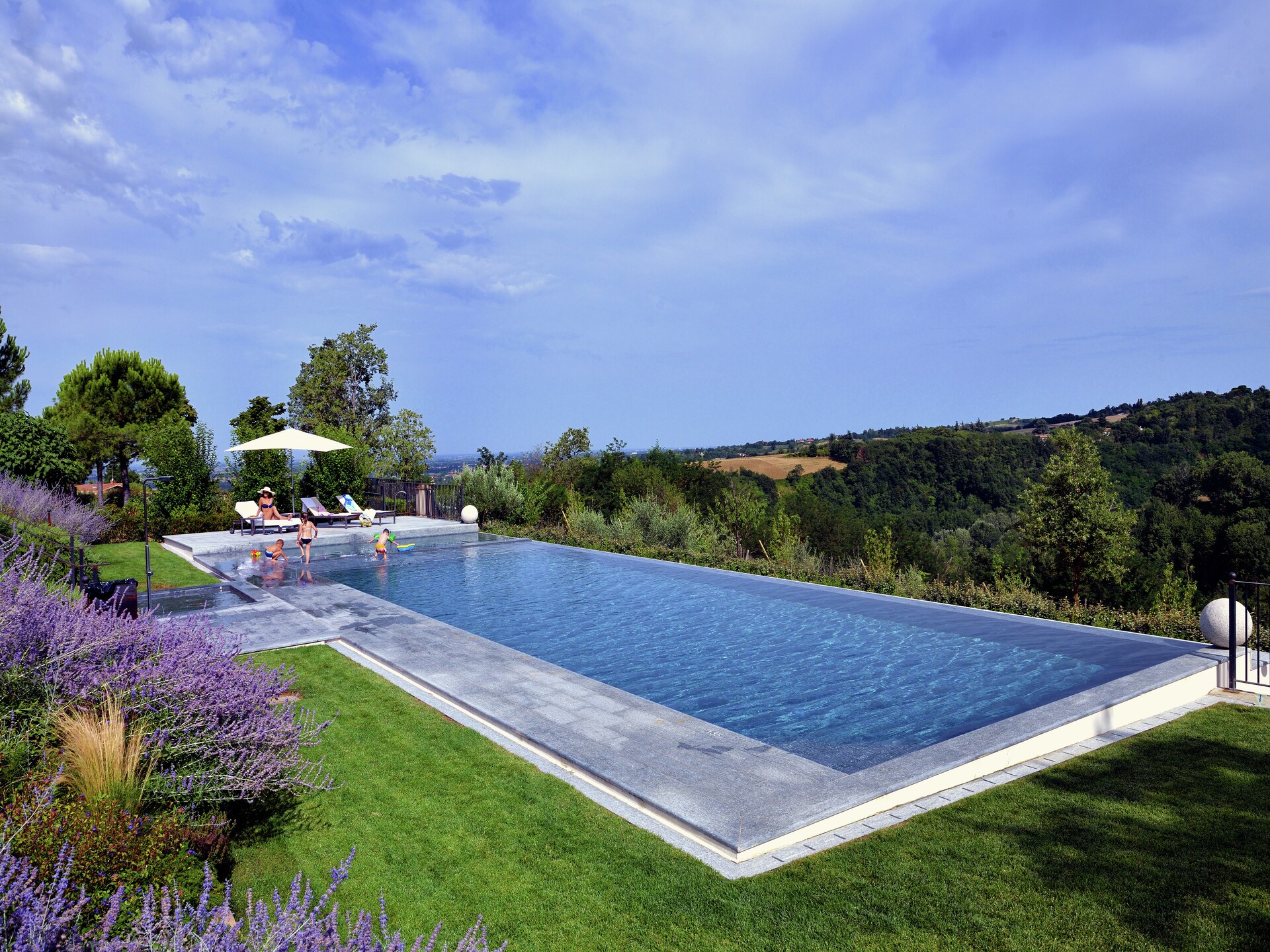 Villa Amagioia: Elegante vrijstaande villa met 5 slaapkamers en privépark bij Bologna - foto 6