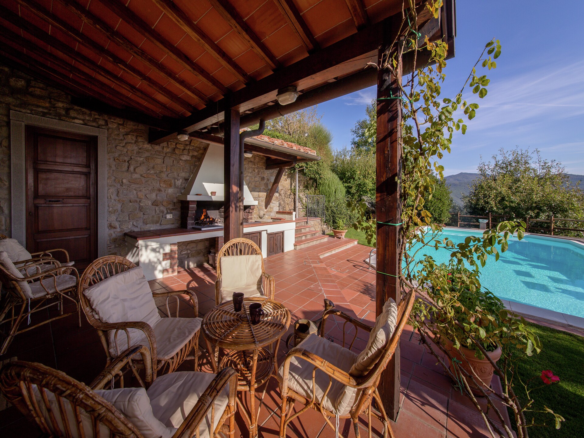 Villa la Foce: panoramische villa met privézwembad in Toscane - foto 23