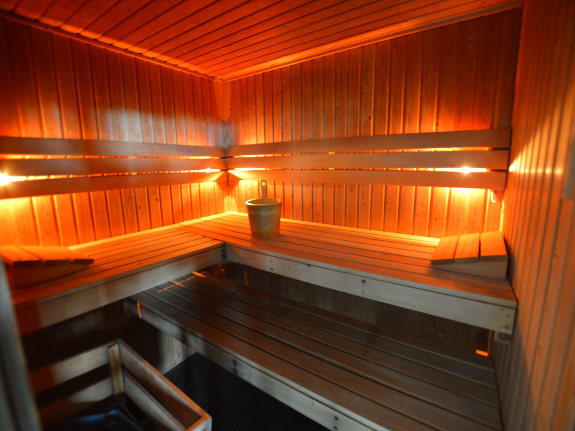 15-persoons boerderij met zwembad en sauna in Waimes - foto 40