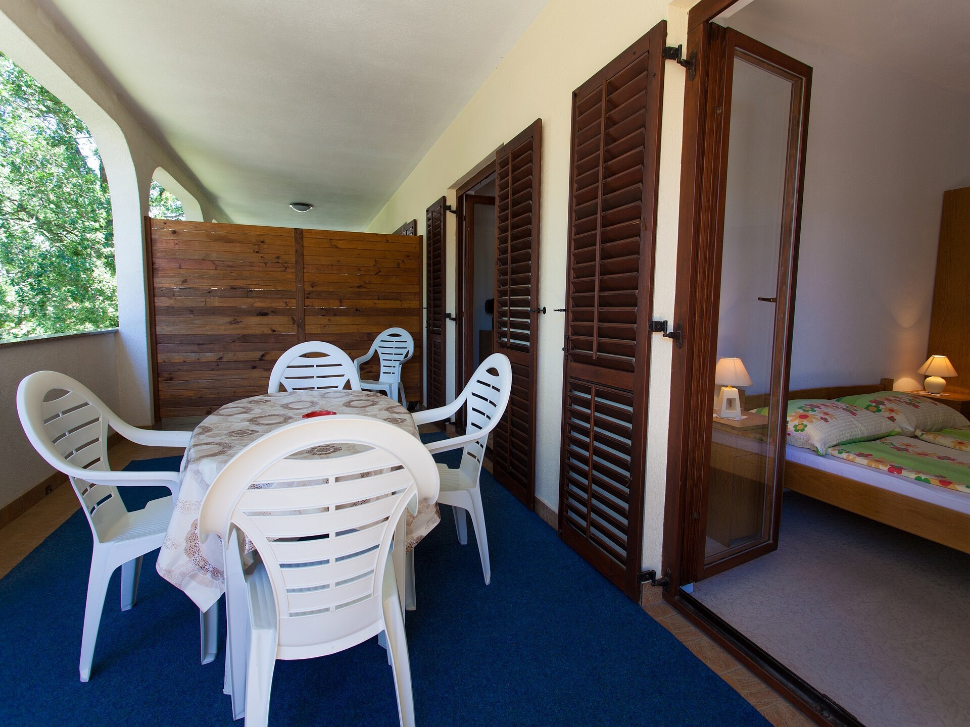 Appartement Oreskovic: Comfortabel vakantieverblijf met dakterras in Vantačići, 500m van zee - foto 12