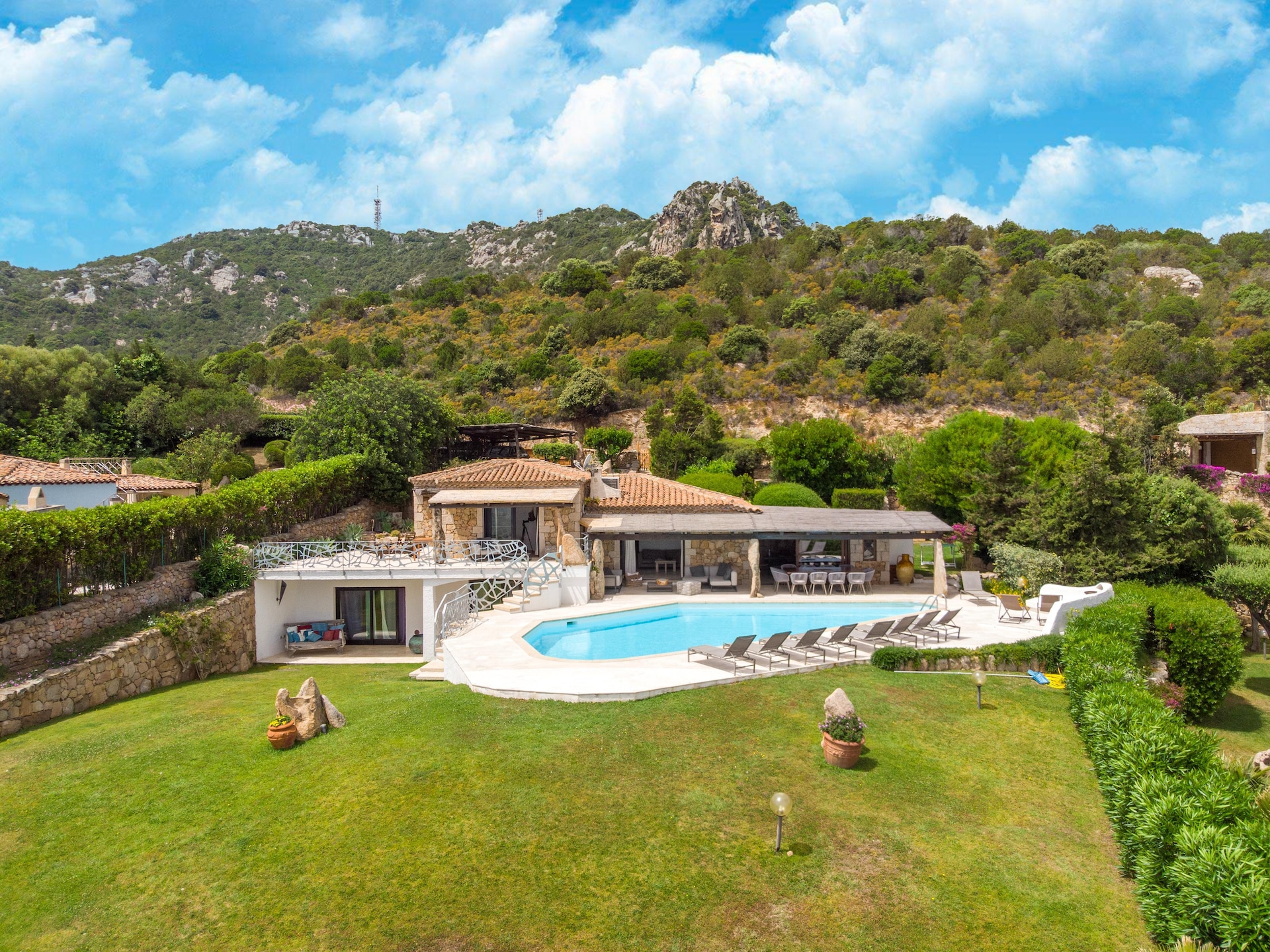 Villa Paradiso 3: Luxe villa aan de golfbaan bij Porto Cervo voor 14 personen - foto 39