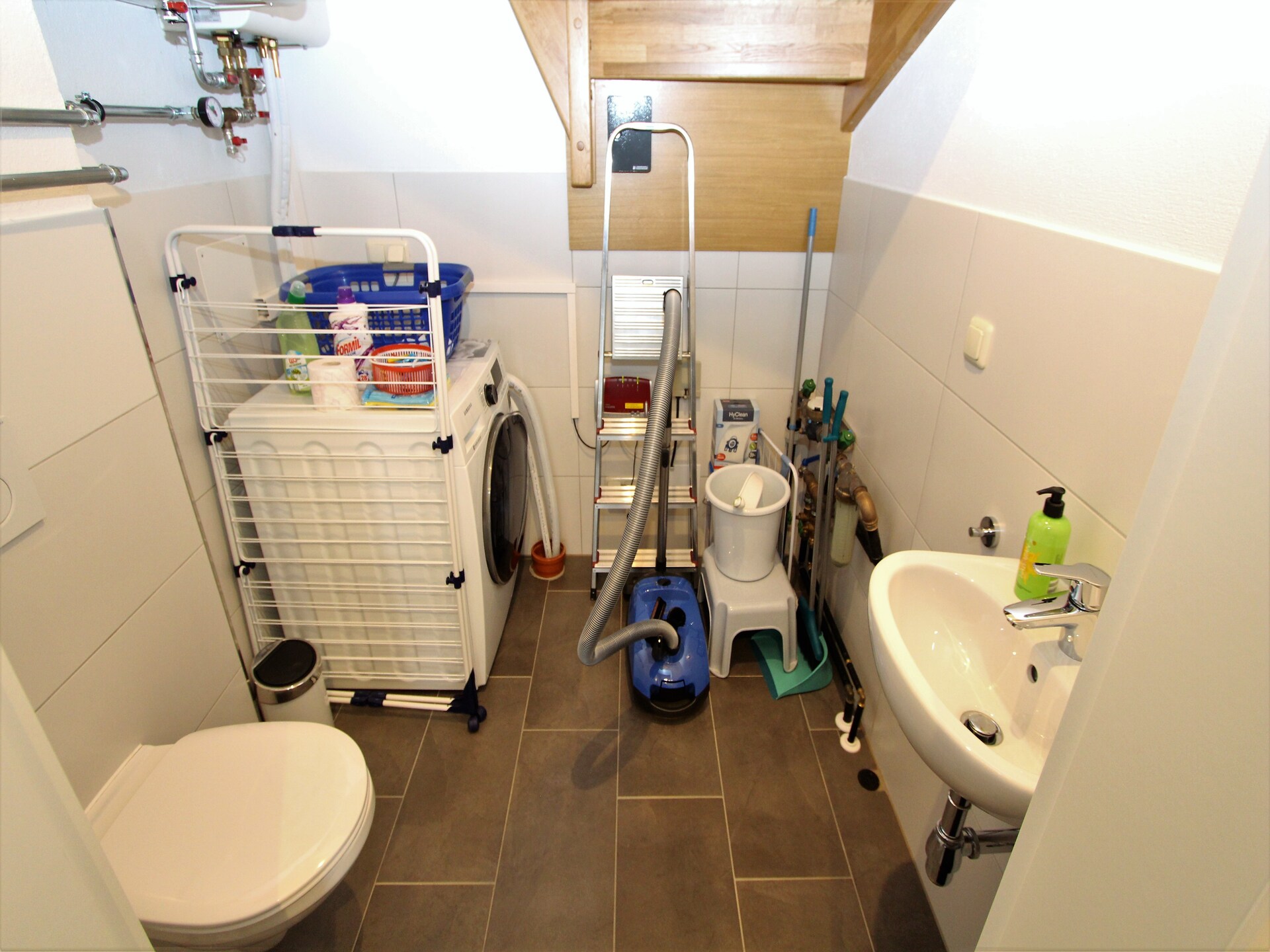 Modern chalet voor 6 personen aan de bosrand, vlakbij skilift en centrum - foto 21