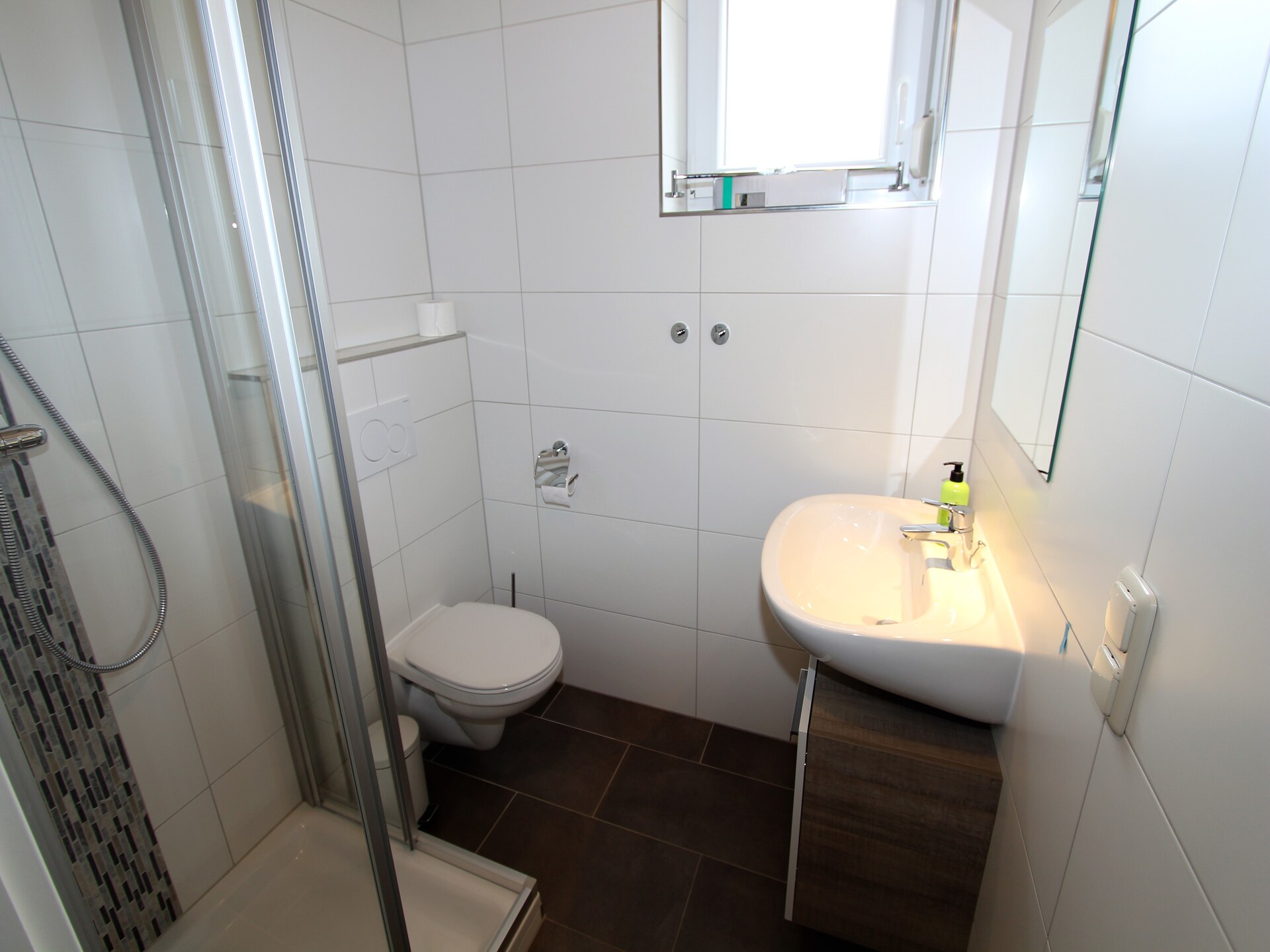 Modern chalet voor 6 personen aan de bosrand, vlakbij skilift en centrum - foto 20
