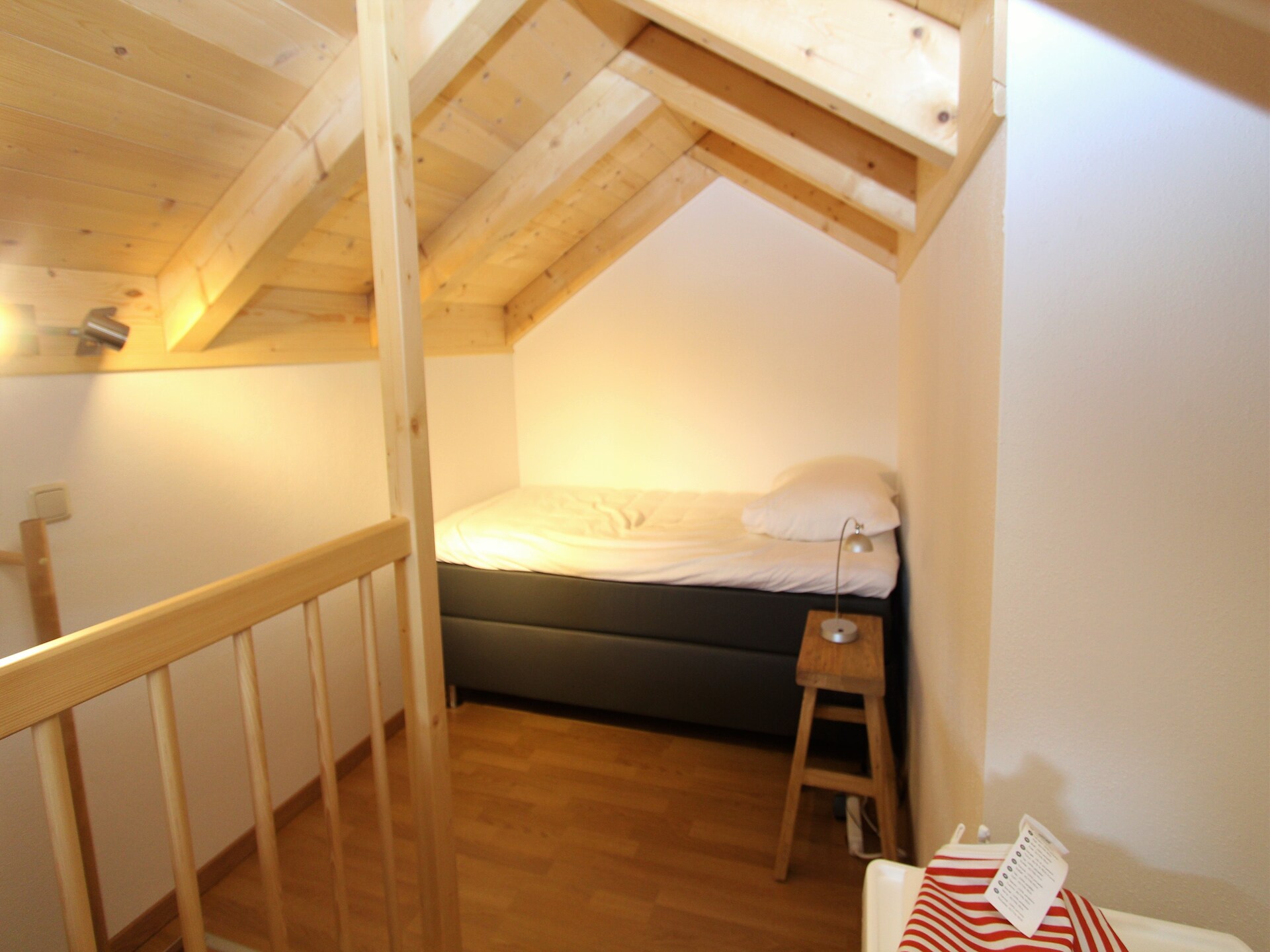 Modern chalet voor 6 personen aan de bosrand, vlakbij skilift en centrum - foto 17