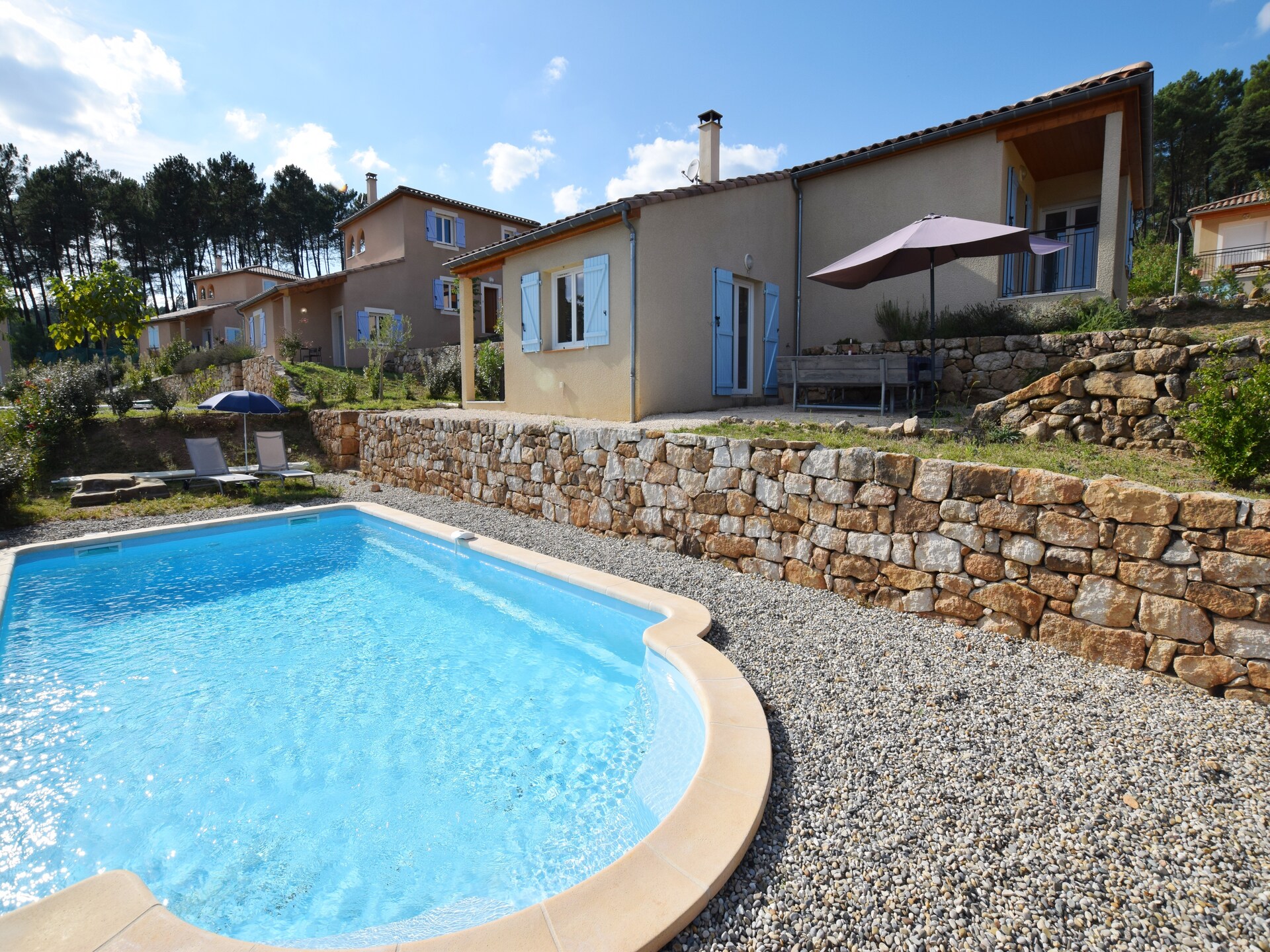 Moderne villa met privézwembad en panoramisch uitzicht bij Joyeuse - foto 18