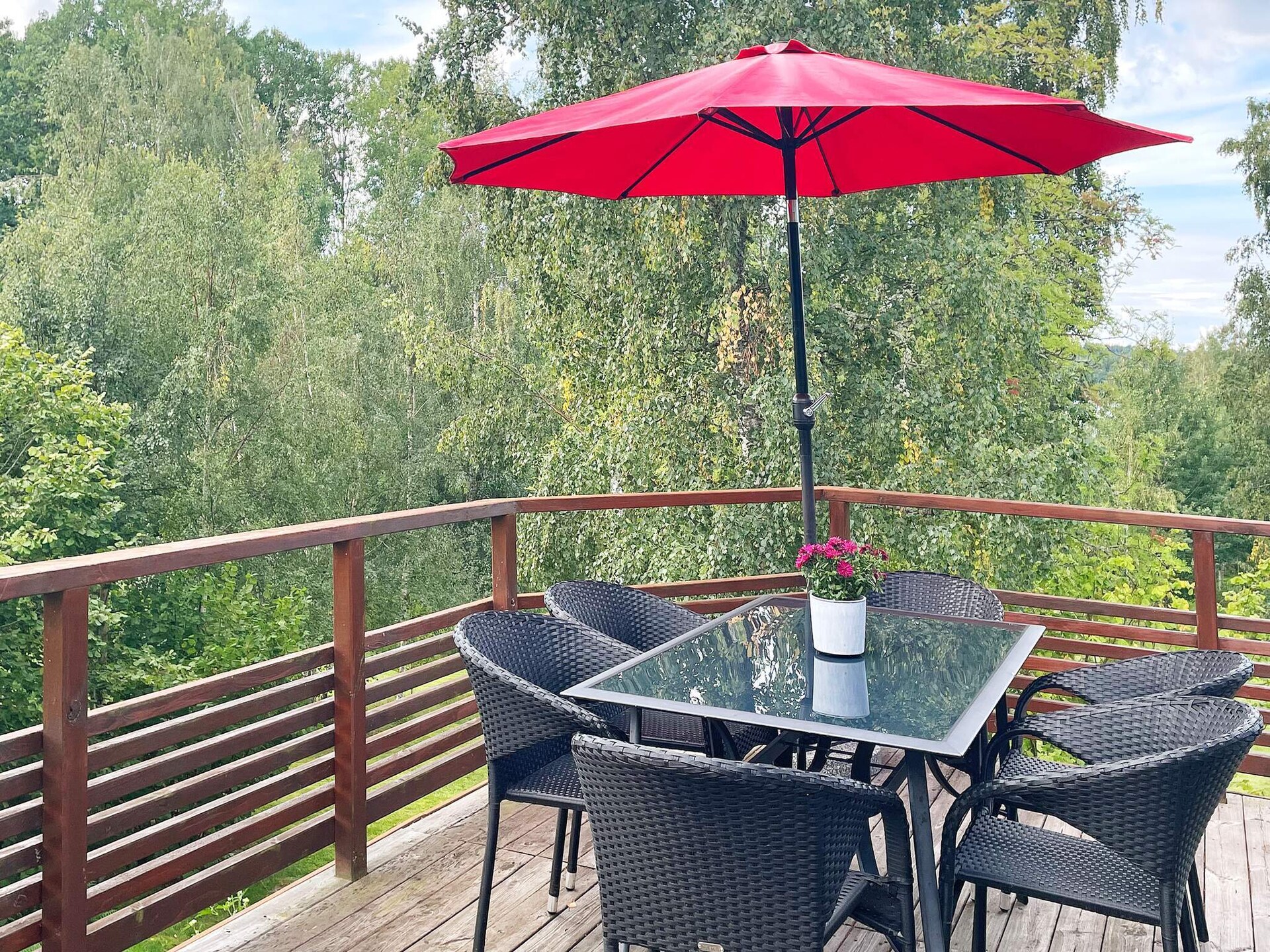 Sfeervolle stuga met hottub en uitzicht op meer Ören bij Gränna - foto 7