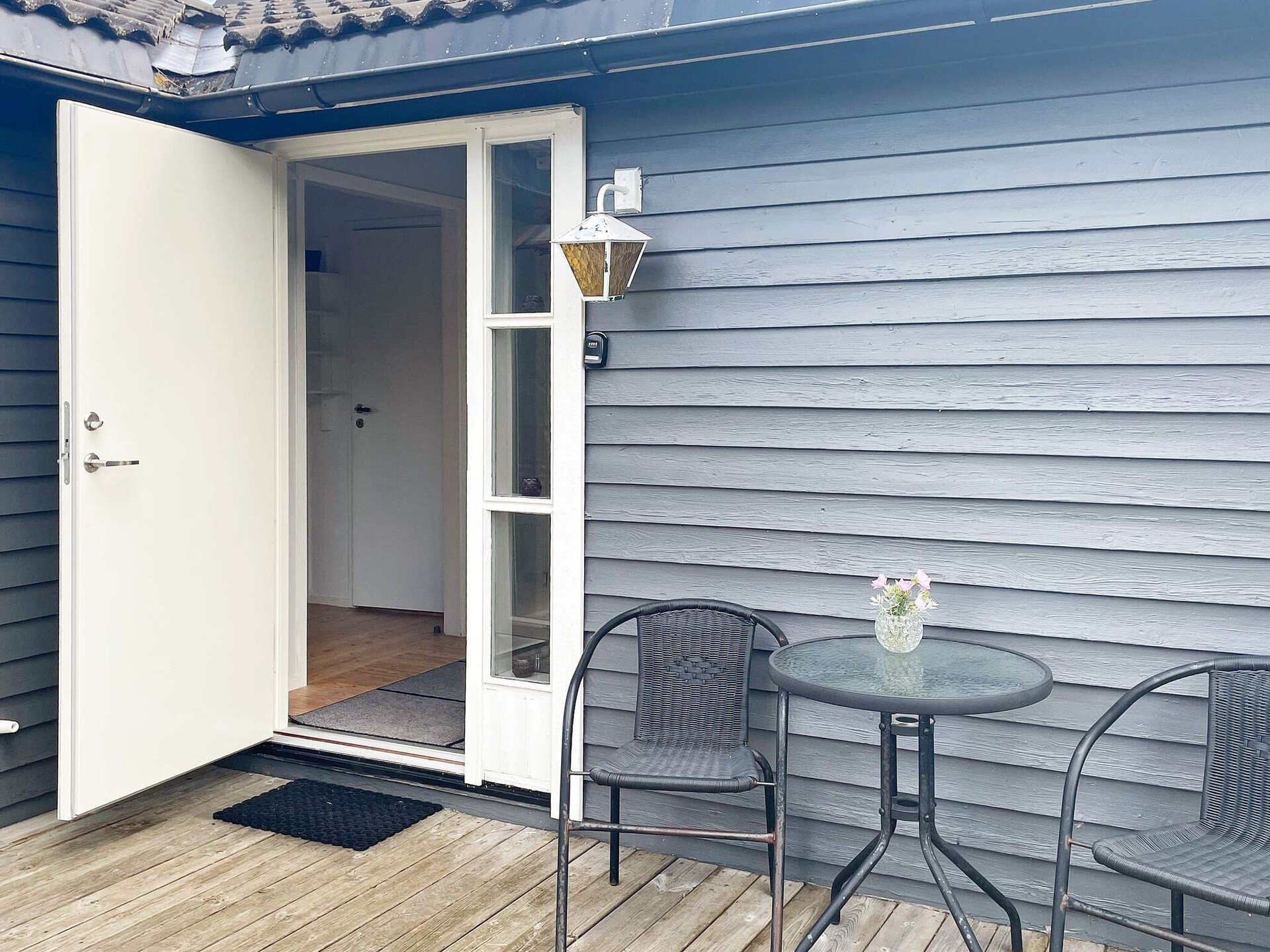 Sfeervolle stuga met hottub en uitzicht op meer Ören bij Gränna - foto 5