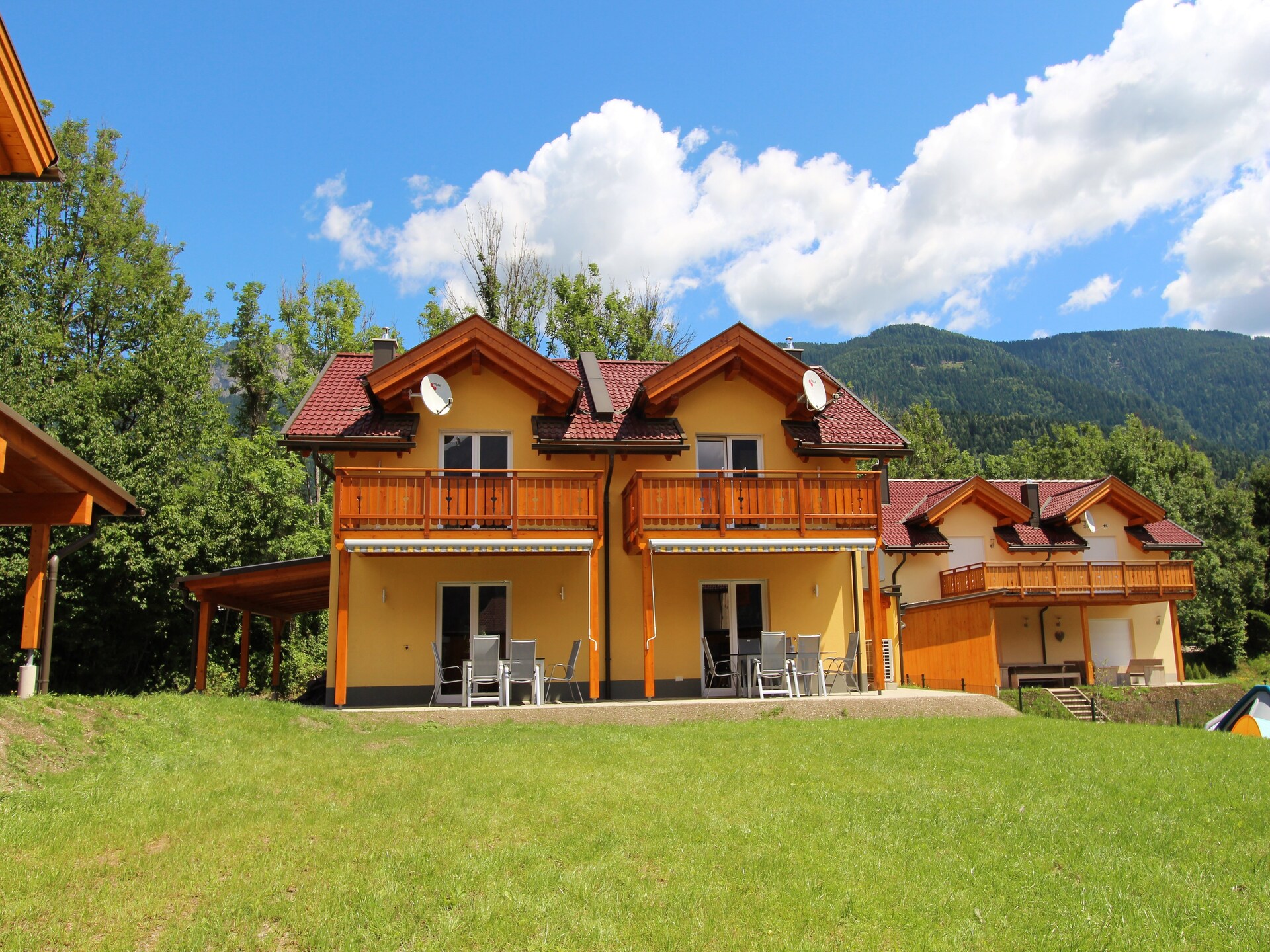 Centraal gelegen chalet in Kötschach Mauthen vlakbij de piste - foto 1