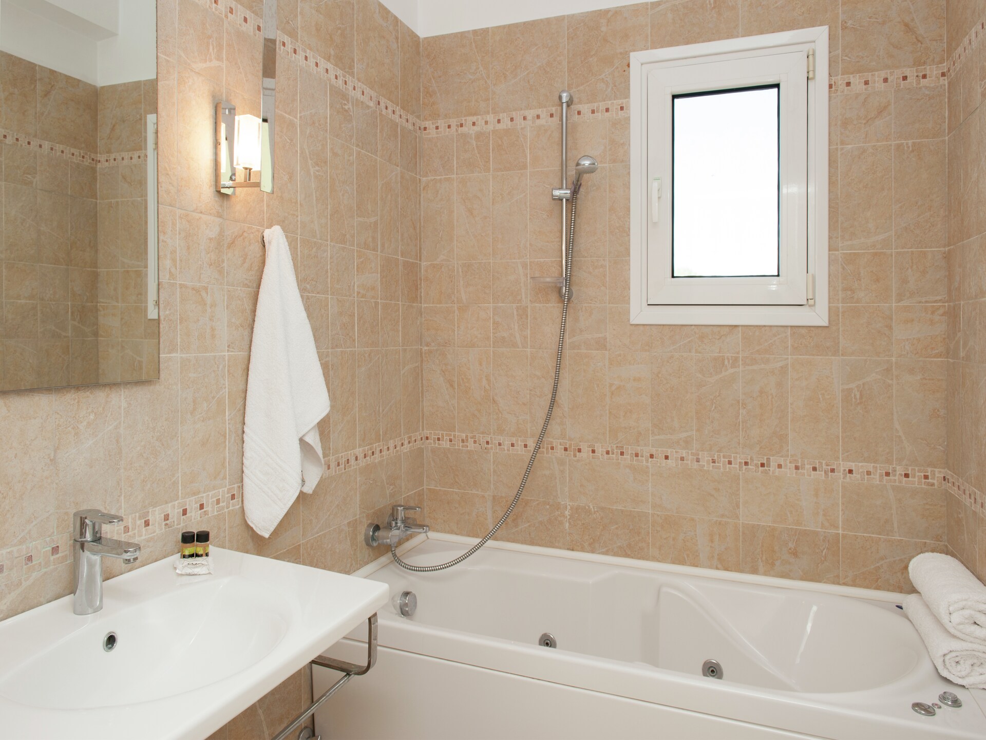 Casa Bianca: ruime villa met tuin en bubbelbad op 4 km van Corfu-stad - foto 39