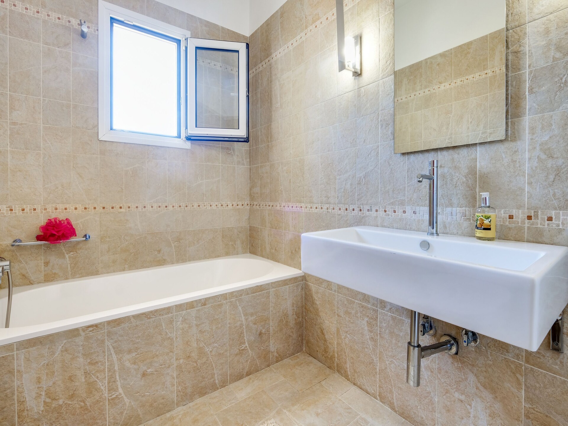 Casa Bianca: ruime villa met tuin en bubbelbad op 4 km van Corfu-stad - foto 35