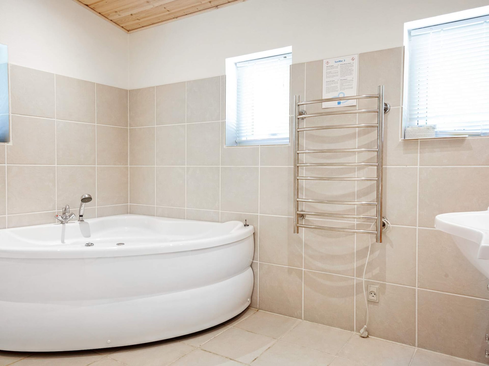 6-persoons vakantiehuis aan zee in Thyholm met whirlpool - foto 27