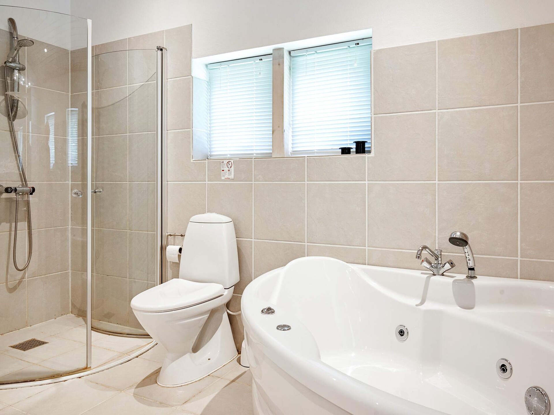 6-persoons vakantiehuis aan zee in Thyholm met whirlpool - foto 38