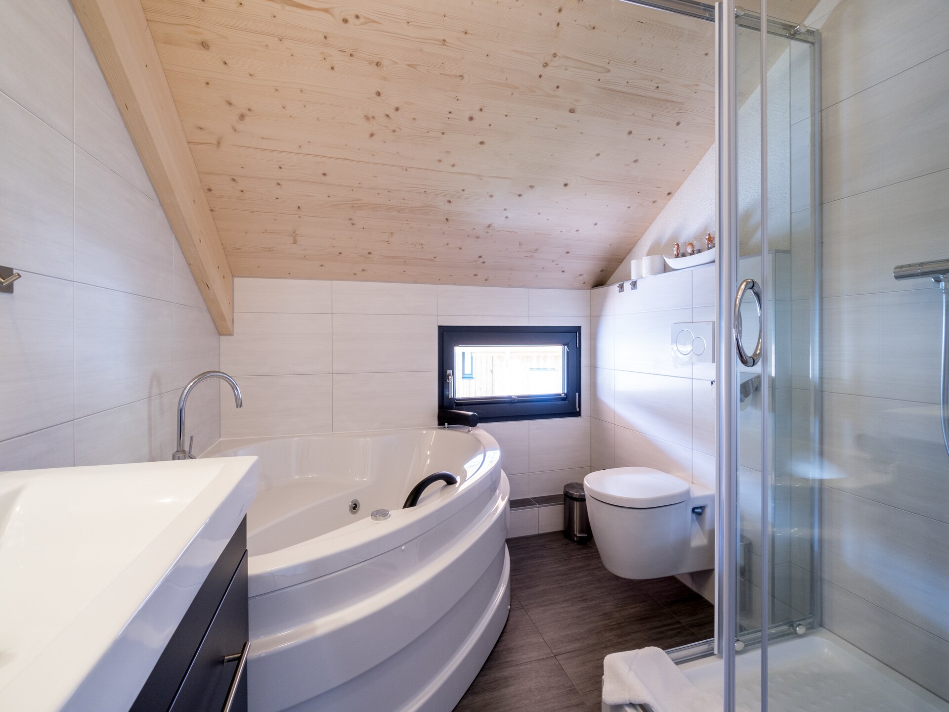 Luxe chalet Kreischberg 29: ski-in/ski-out met sauna en whirlpool voor 11 personen - foto 18