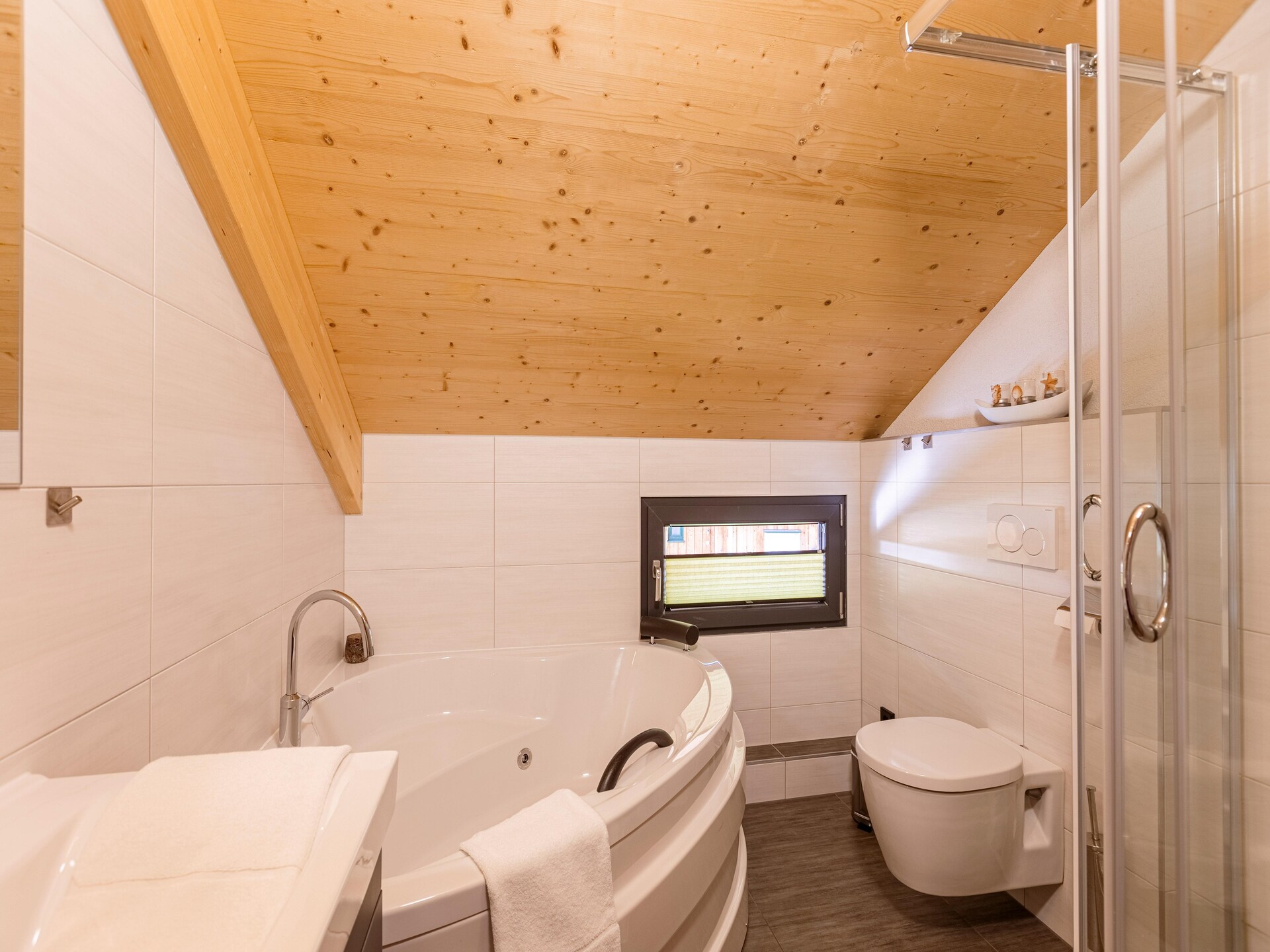 Luxe chalet Kreischberg 29: ski-in/ski-out met sauna en whirlpool voor 11 personen - foto 20