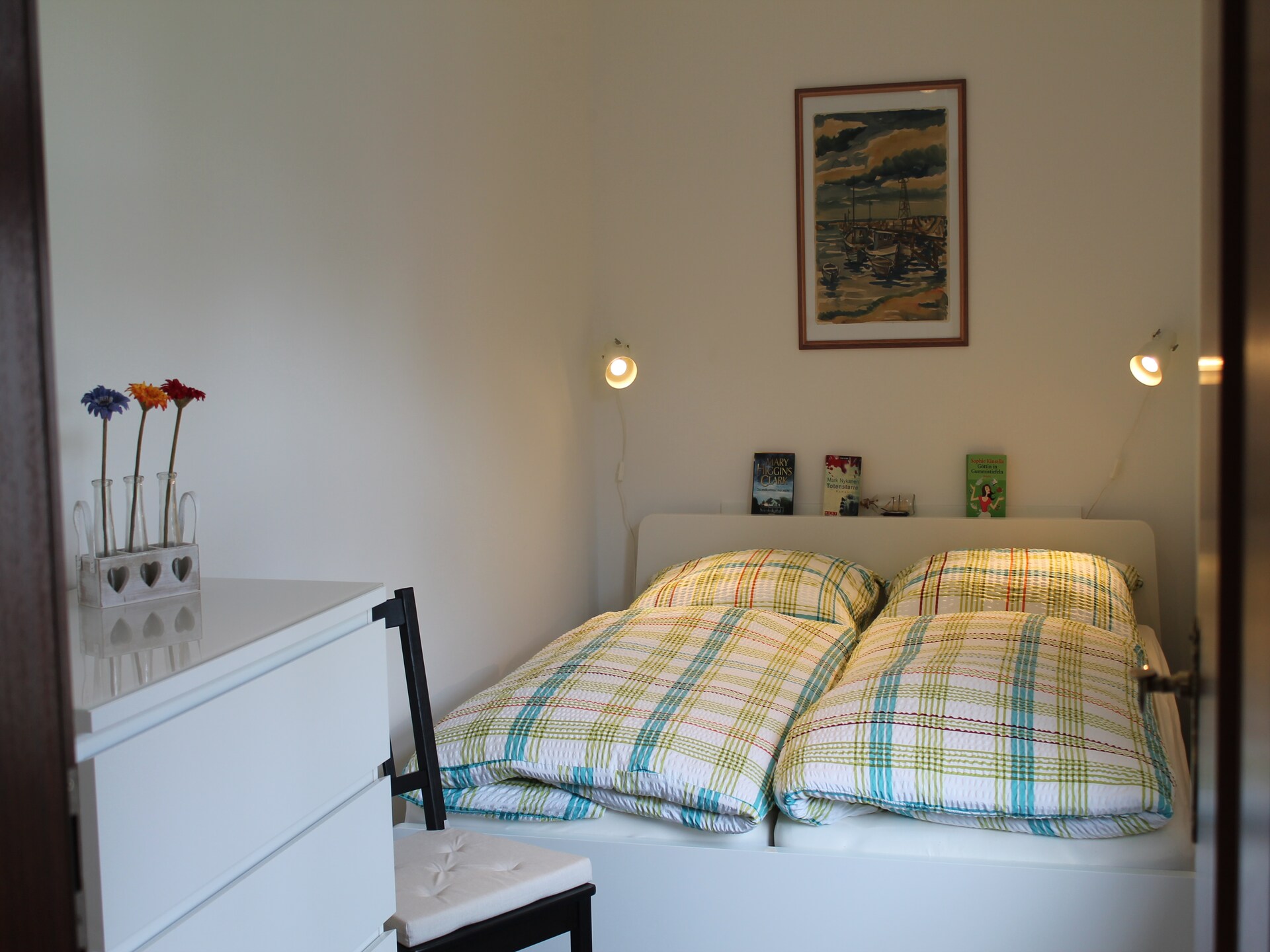 Vrijstaande bungalow direct aan het meer, 20 meter van het strand - foto 2