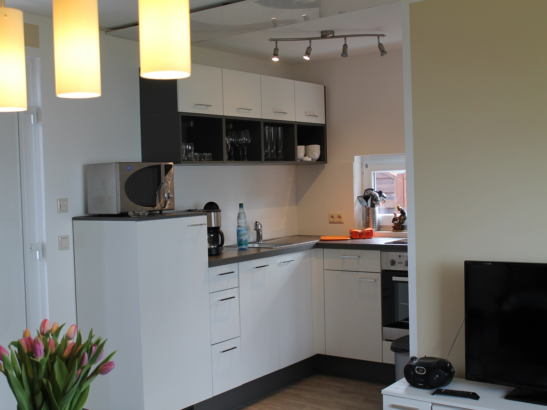 Vrijstaande bungalow direct aan het meer, 20 meter van het strand - foto 14