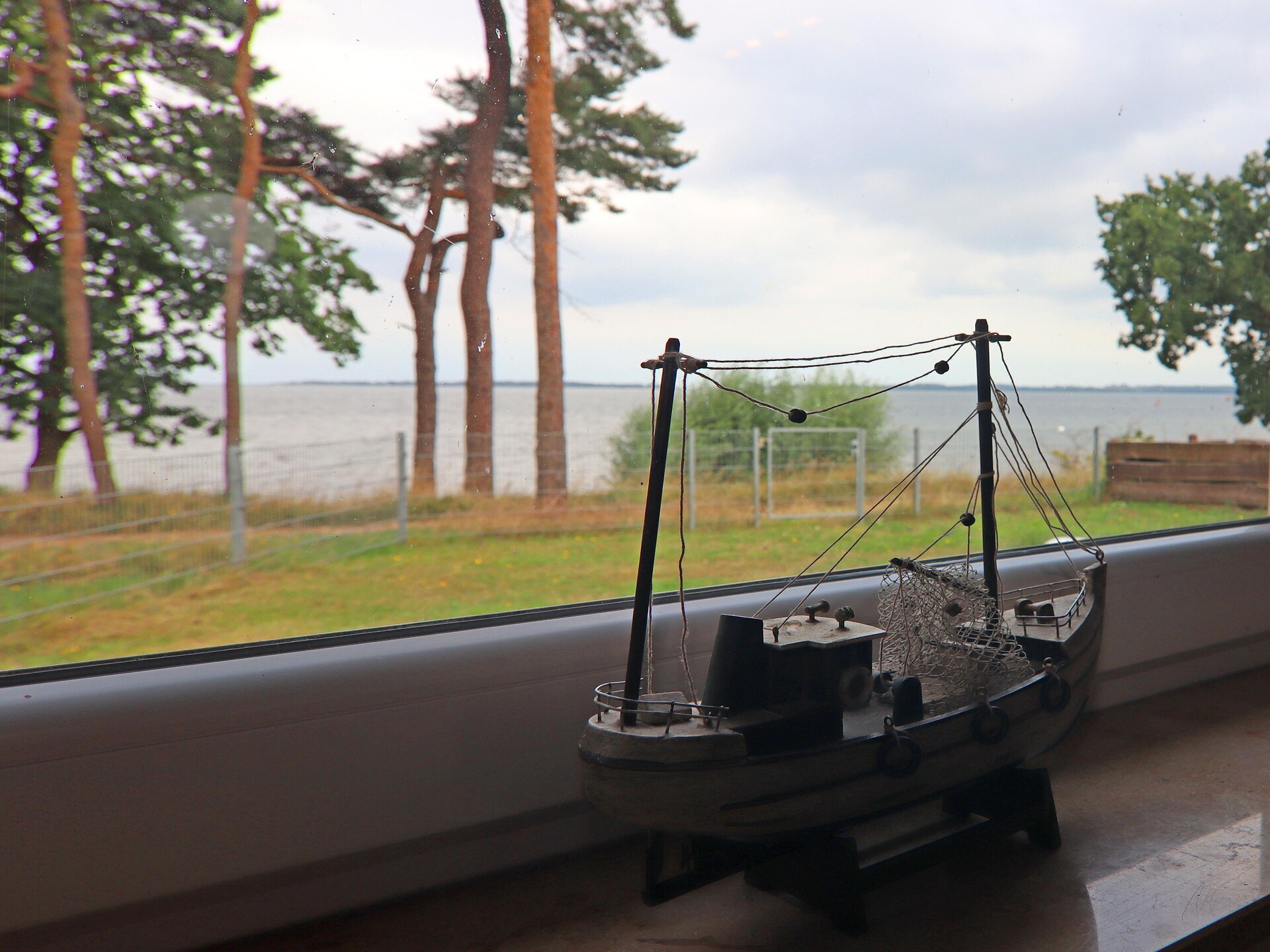 Vrijstaande bungalow direct aan het meer, 20 meter van het strand - foto 29