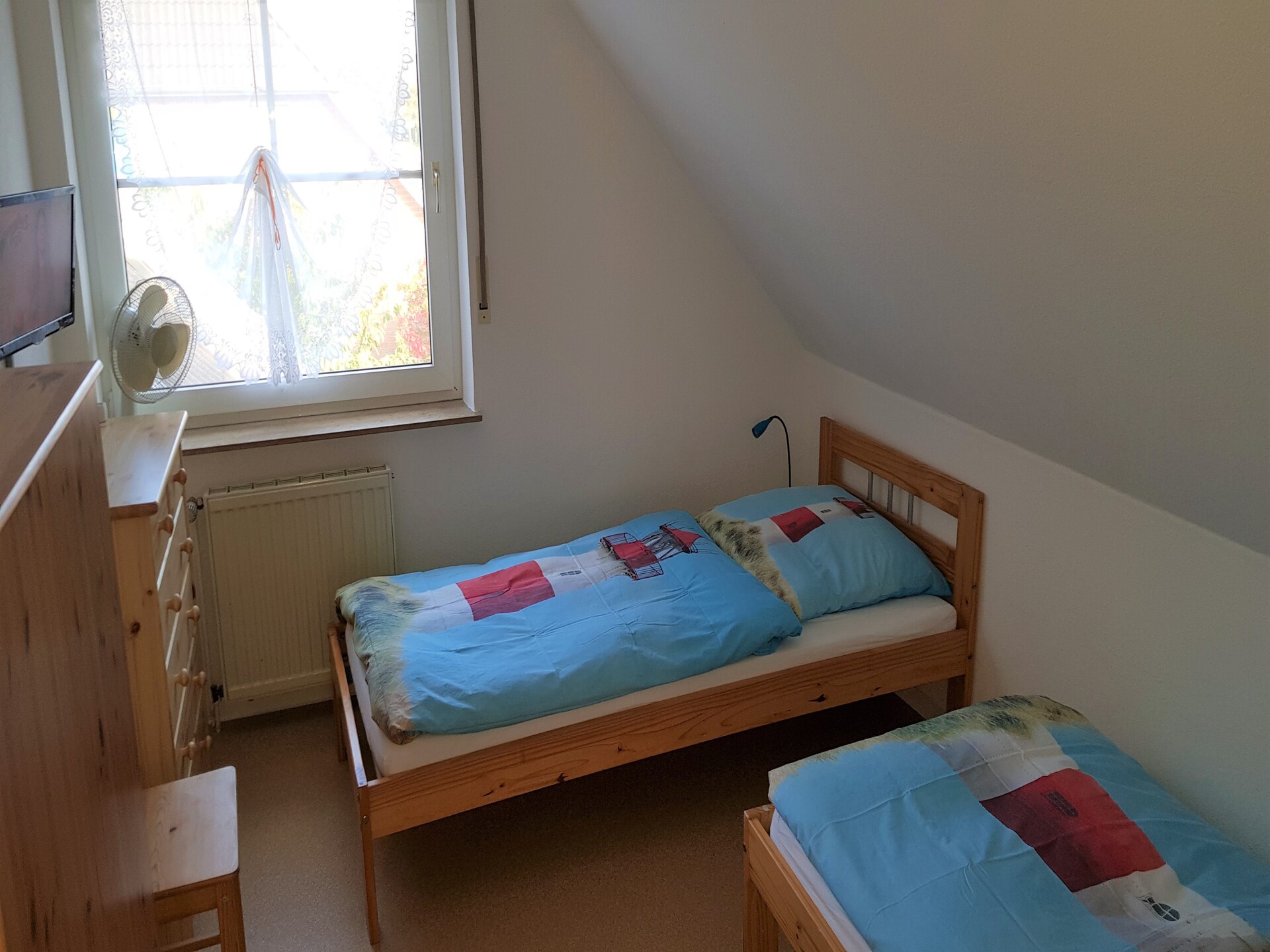 Ruim zolderappartement voor 7 personen, op 800 meter van het strand van Zierow - foto 9