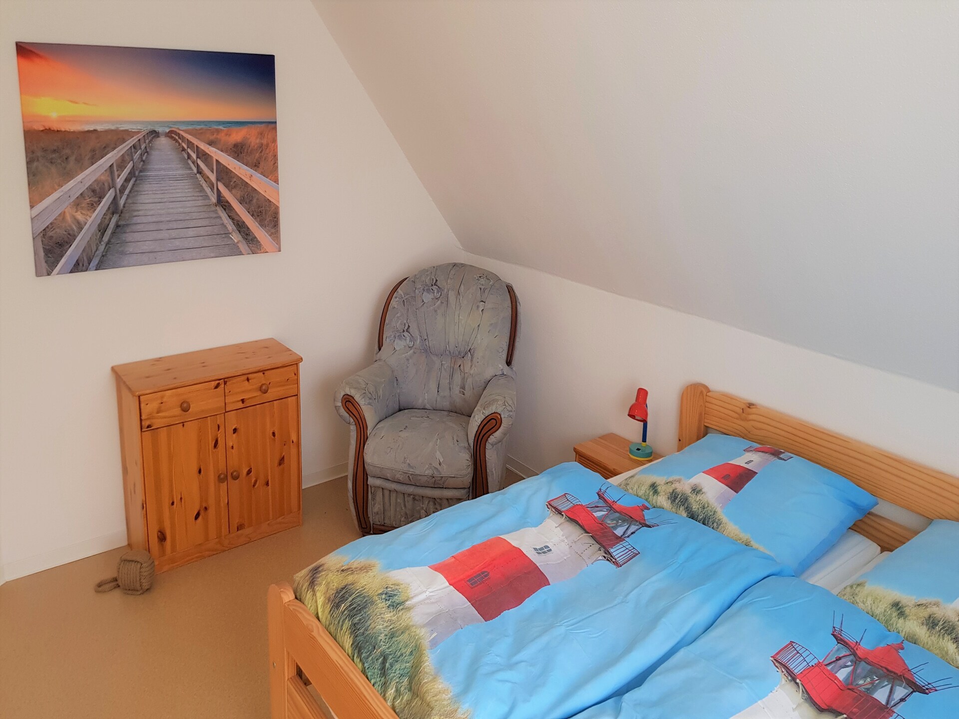 Ruim zolderappartement voor 7 personen, op 800 meter van het strand van Zierow - foto 12