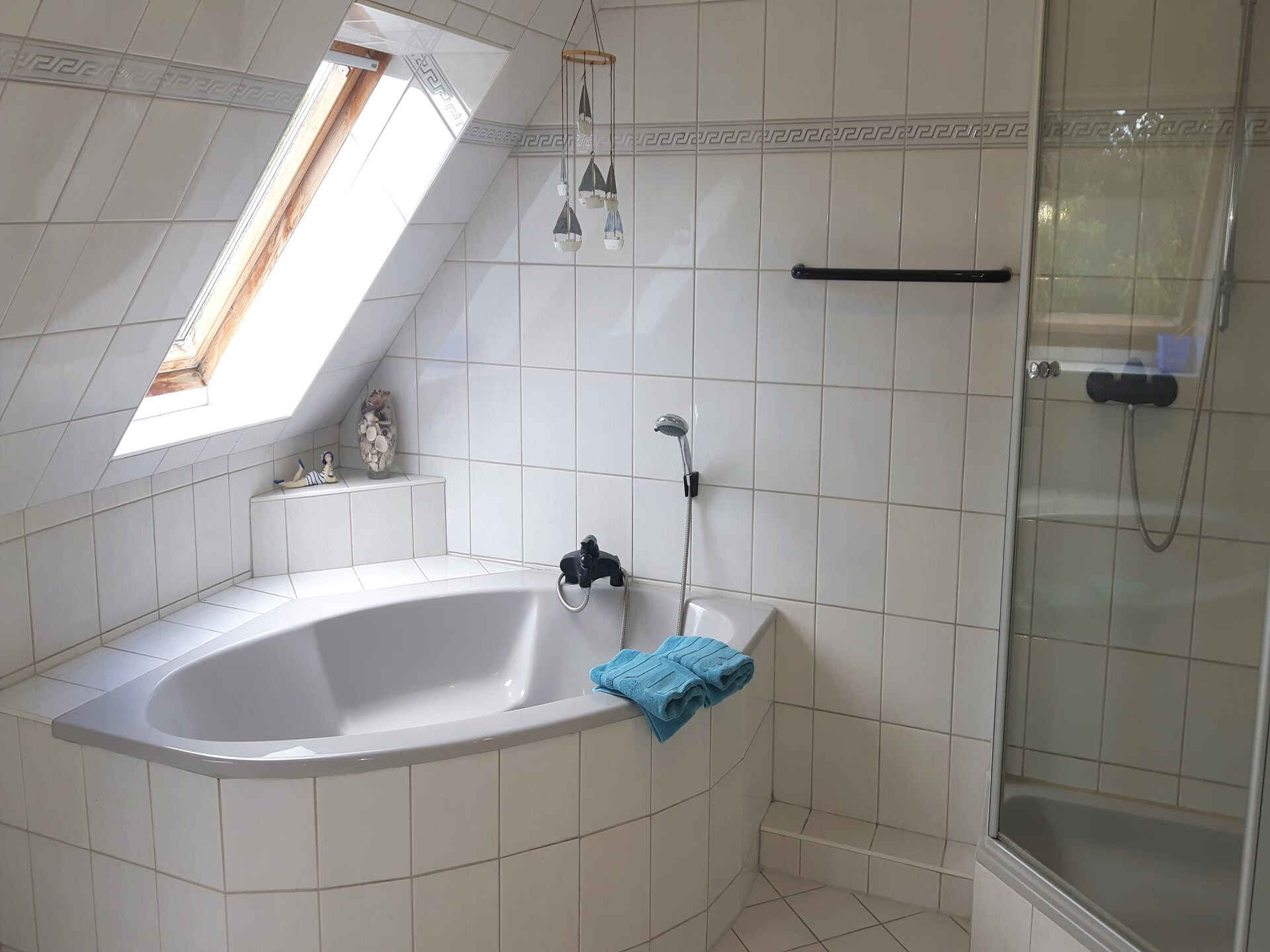 Ruim zolderappartement voor 7 personen, op 800 meter van het strand van Zierow - foto 13