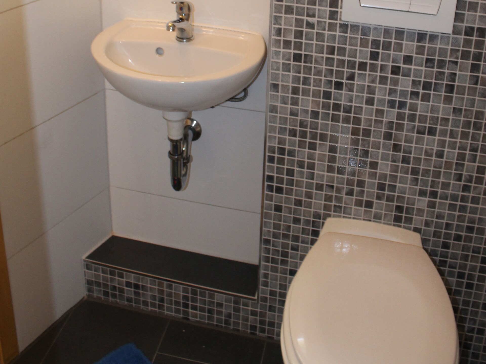 Knus appartement voor 2 bij de Oostzee met tuin, bbq & golf - foto 12