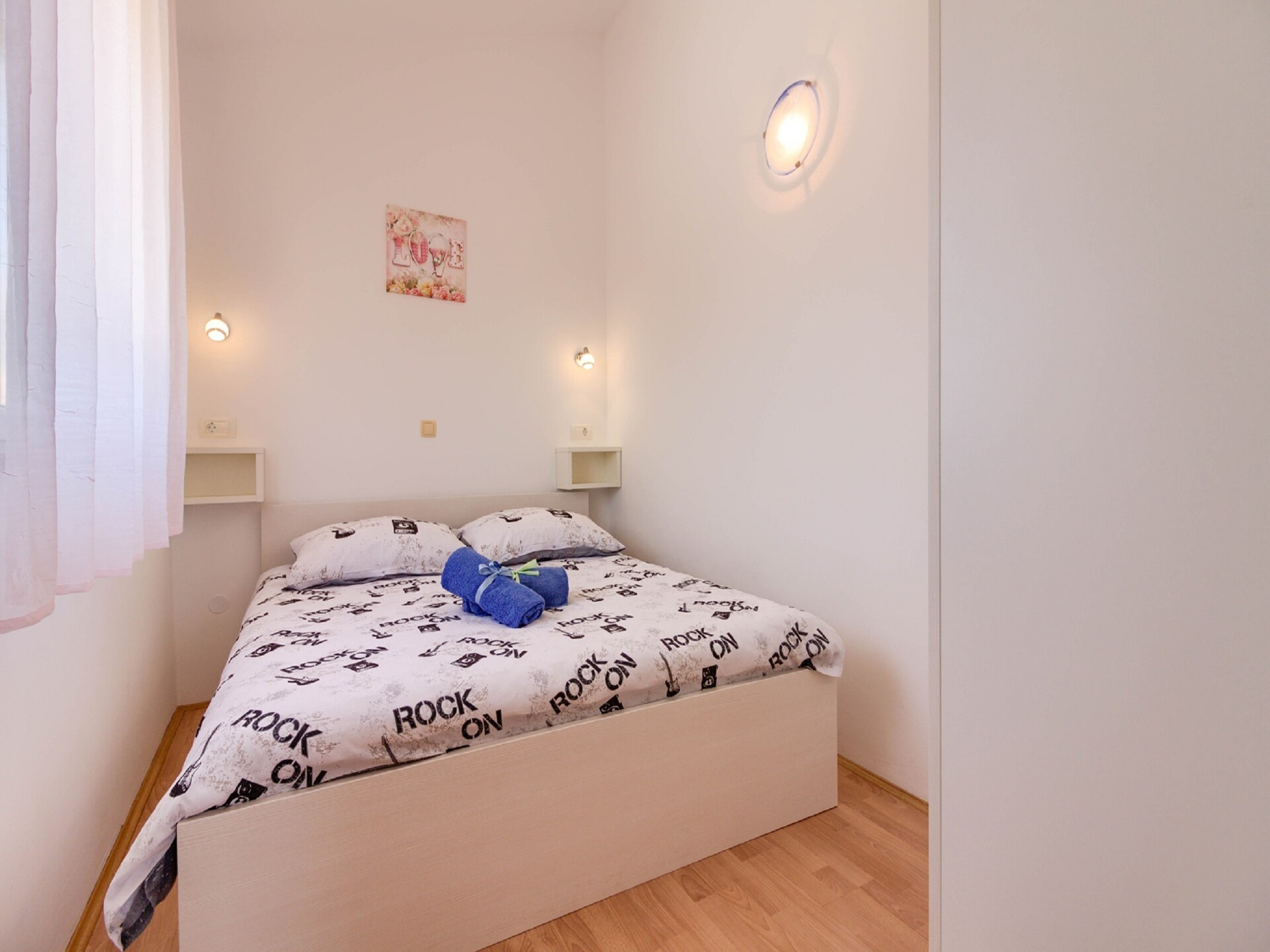 Centraal gelegen vakantiehuis in Peroj met privézwembad voor 13 personen - foto 16