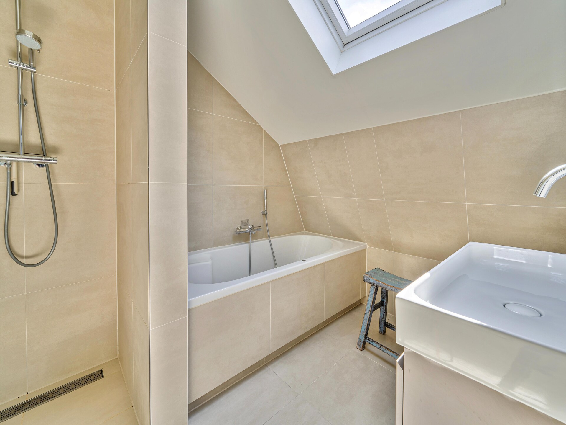 Villa Egmond: vrijstaand vakantiehuis aan de kust met open haard en bubbelbad - foto 25