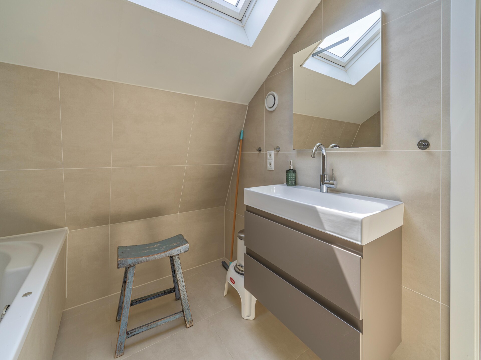 Villa Egmond: vrijstaand vakantiehuis aan de kust met open haard en bubbelbad - foto 27