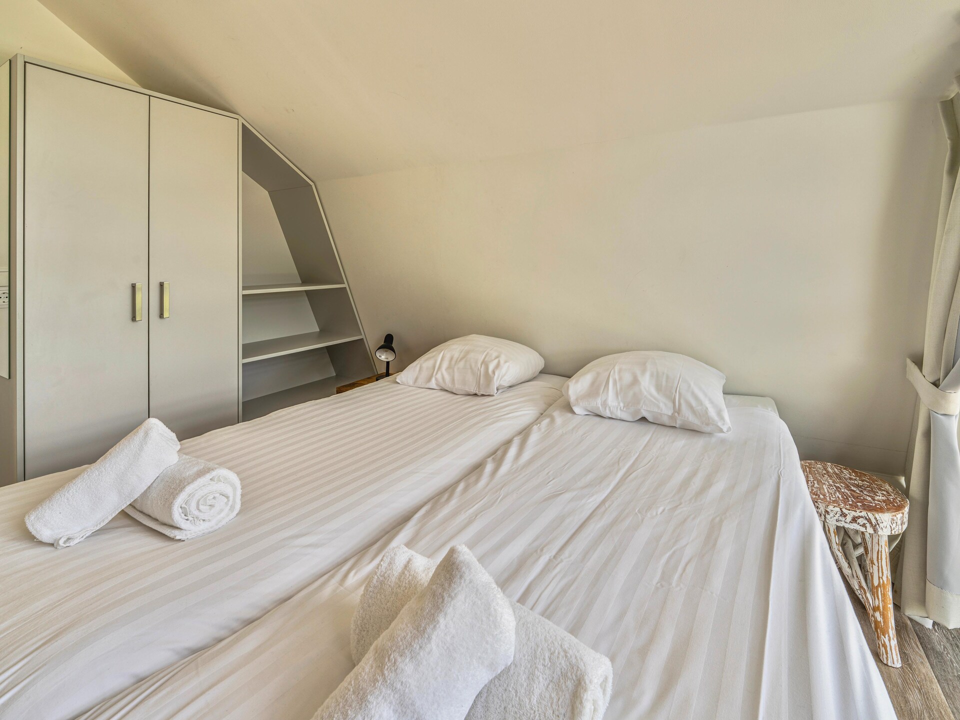 Villa Egmond: vrijstaand vakantiehuis aan de kust met open haard en bubbelbad - foto 21
