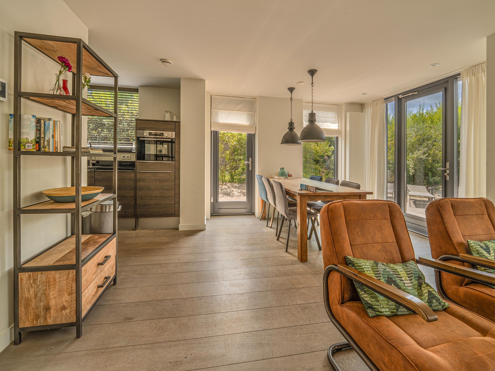 Villa Egmond: vrijstaand vakantiehuis aan de kust met open haard en bubbelbad - foto 9