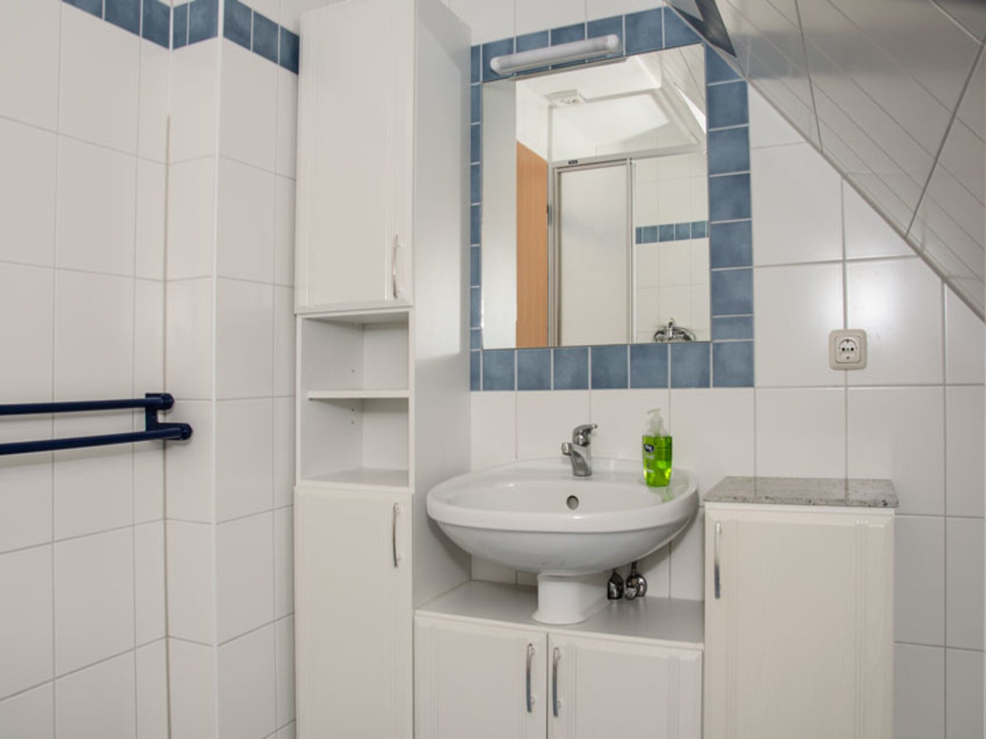 Modern appartement met Oostzeezicht en tuin bij Rerik - foto 13
