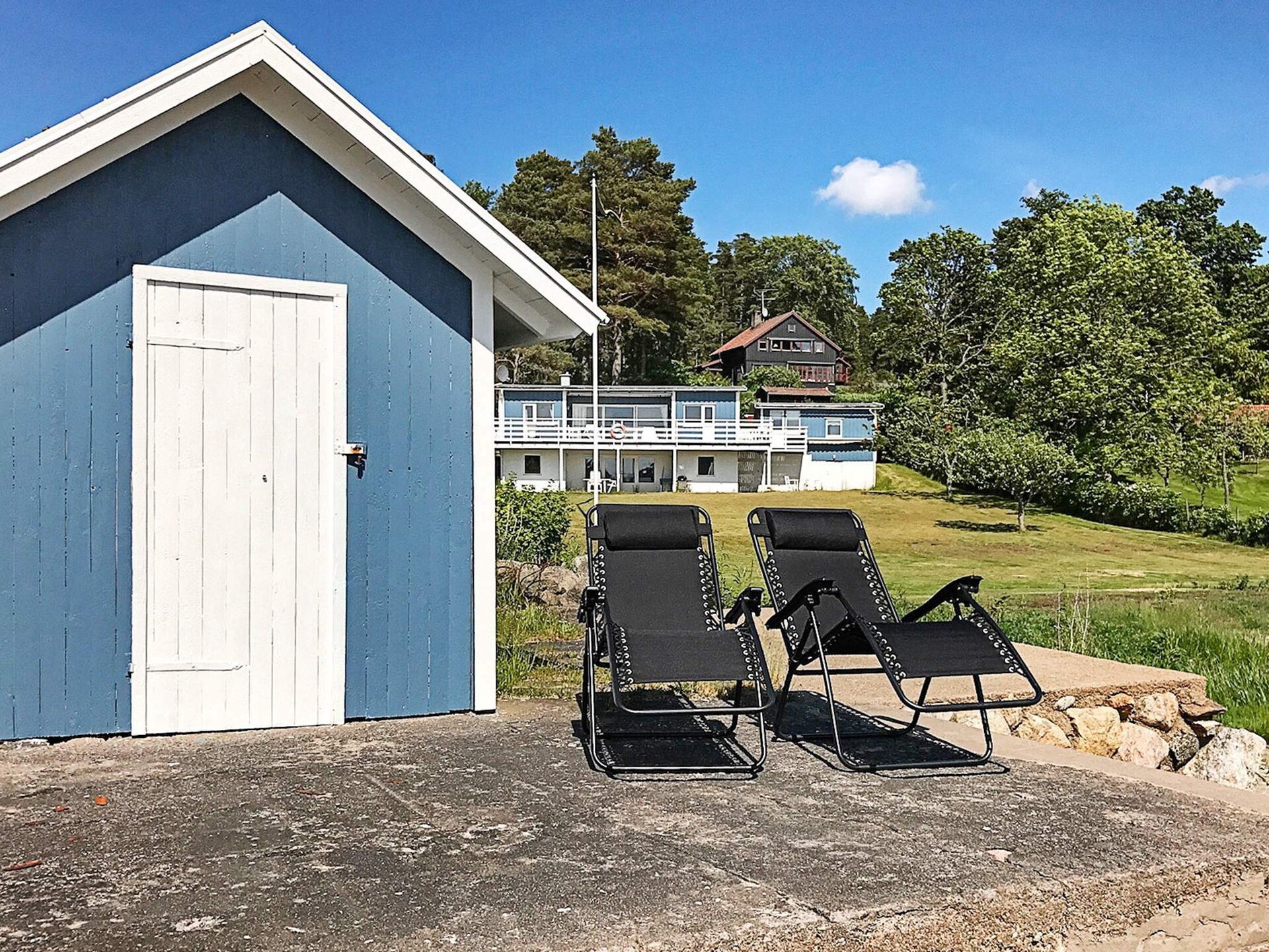 Ruim vakantiehuis direct aan zee met eigen steiger in Ljungskile - foto 6