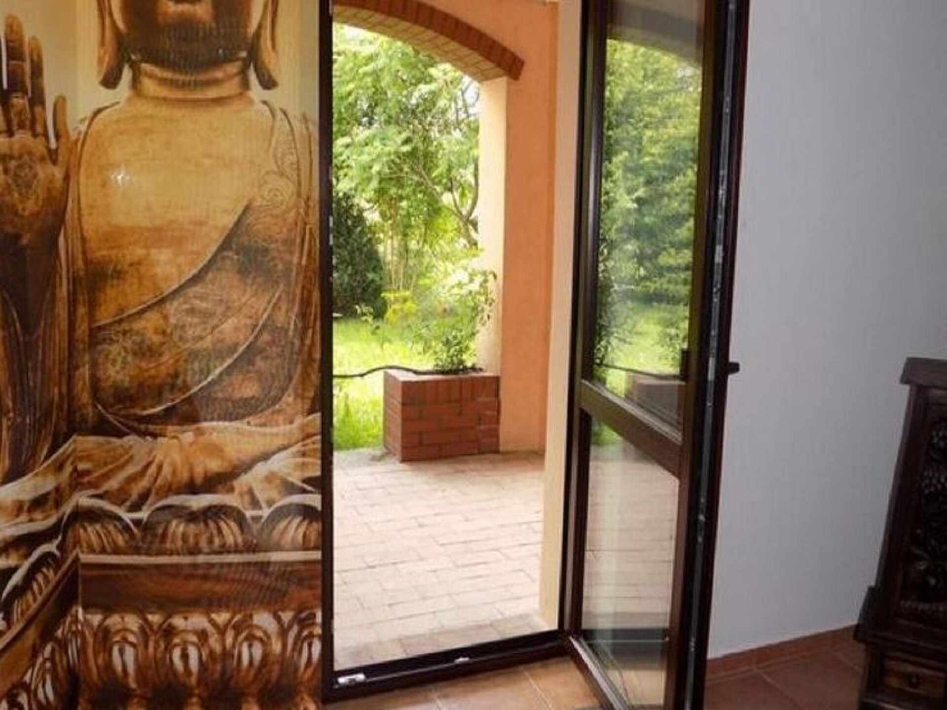 Bosrijk vakantiehuis met sauna en uitzicht op het meer in Łyśniewo Sierakowickie - foto 7