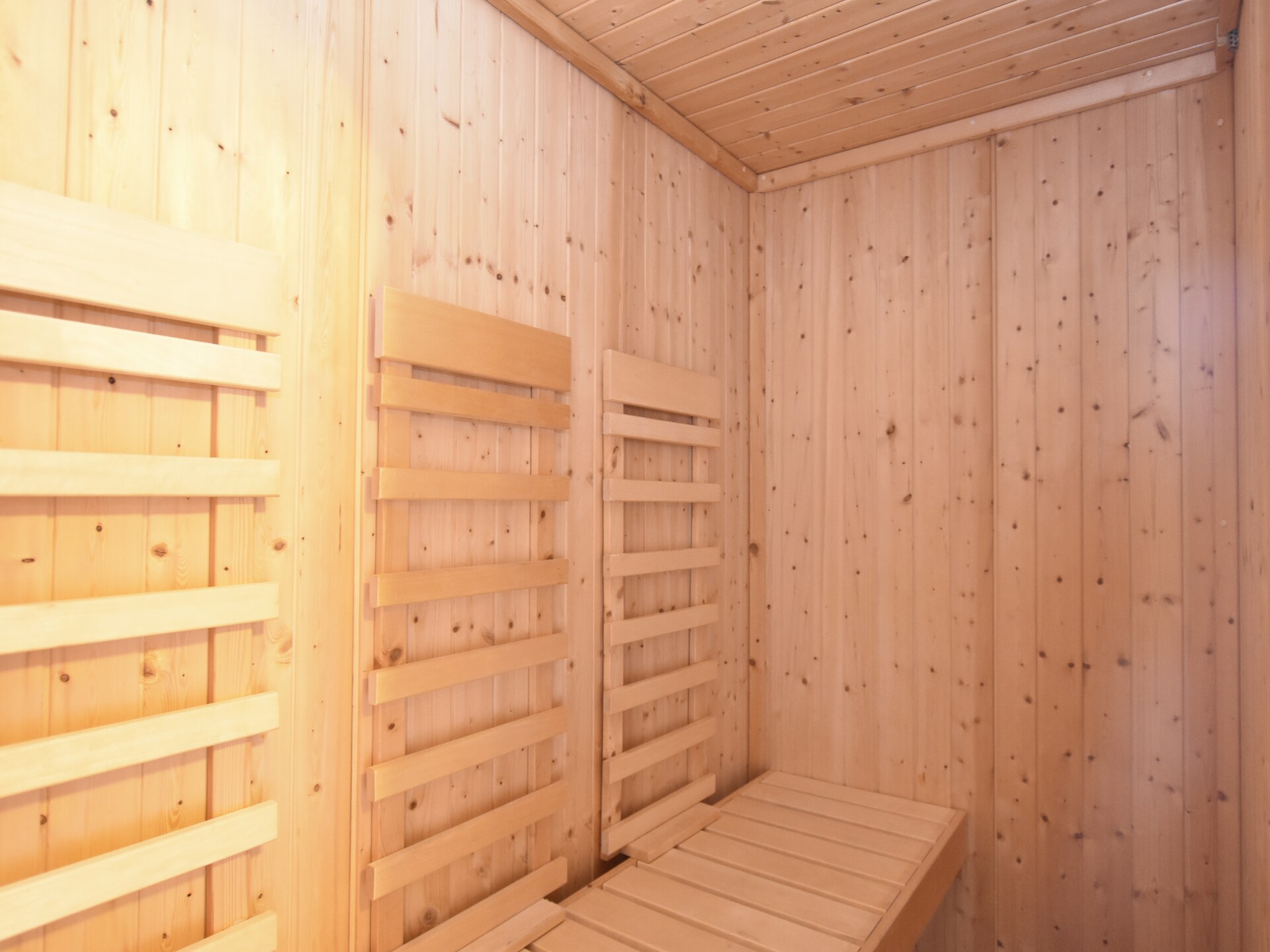 Knus appartement in Reddelich met tuin, BBQ & Wi-Fi, 9 km van strand - foto 37