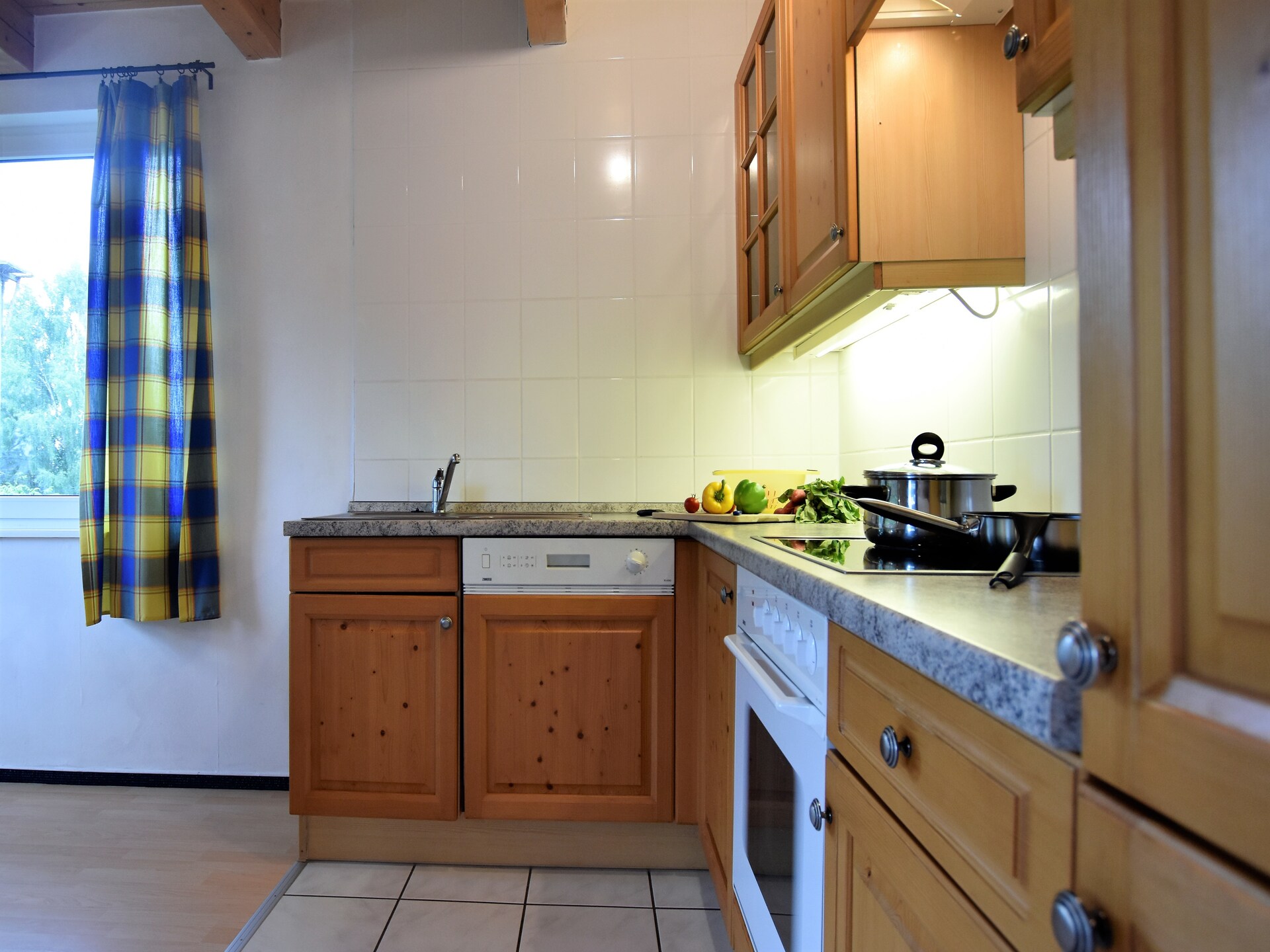 Ruim familieappartement voor 7 personen aan de golfbaan in Boddin - foto 4